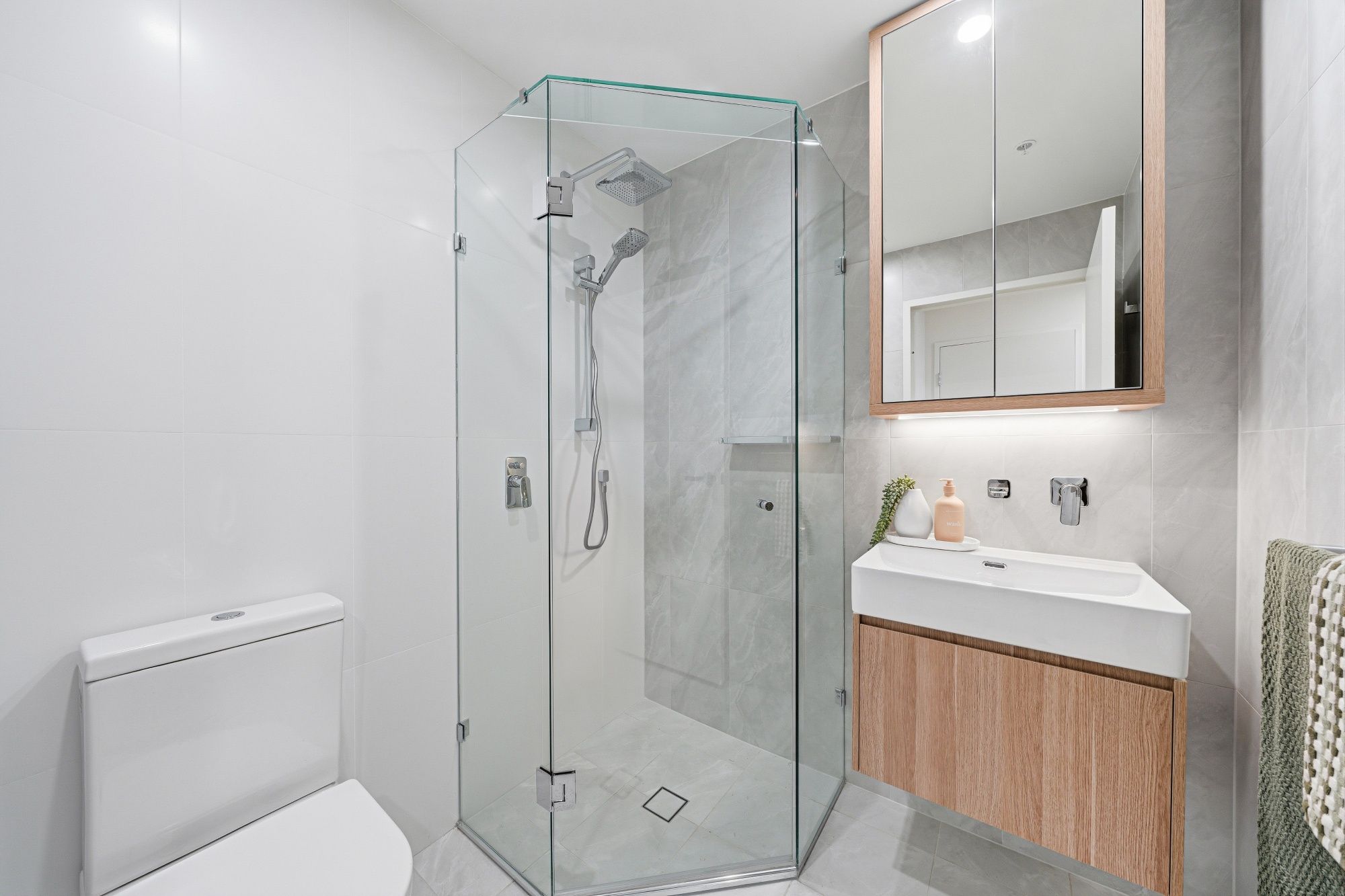 1 Bedroom Units/27-33 Ascot Street — photo 13 of 25
