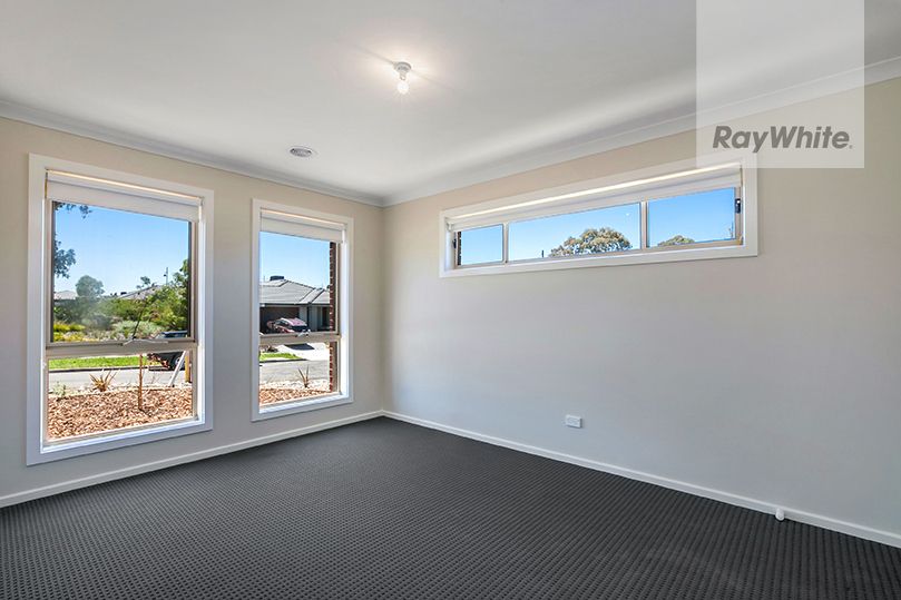 22 Travertine Crescent, Doreen, VIC 3754