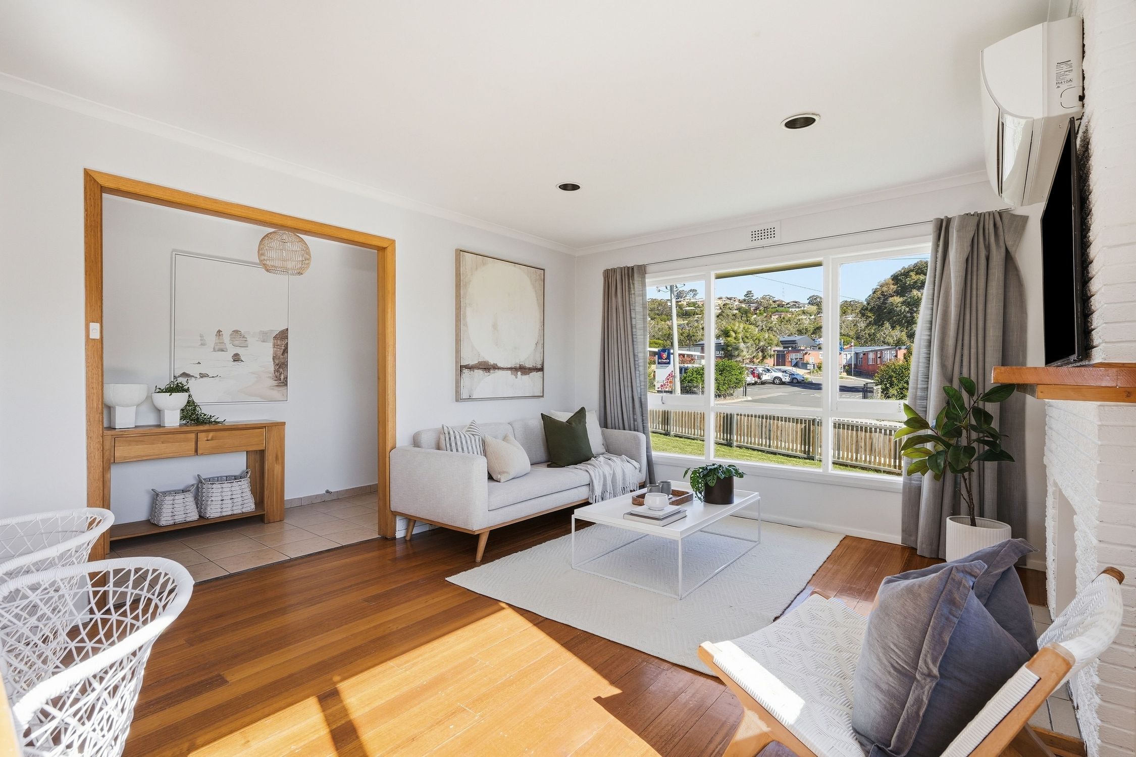 15 Ashbourne Grove — photo 3 of 30
