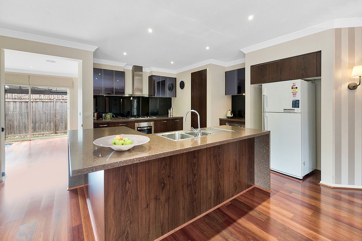 14 Gregson Grove, Lyndhurst, VIC 3975