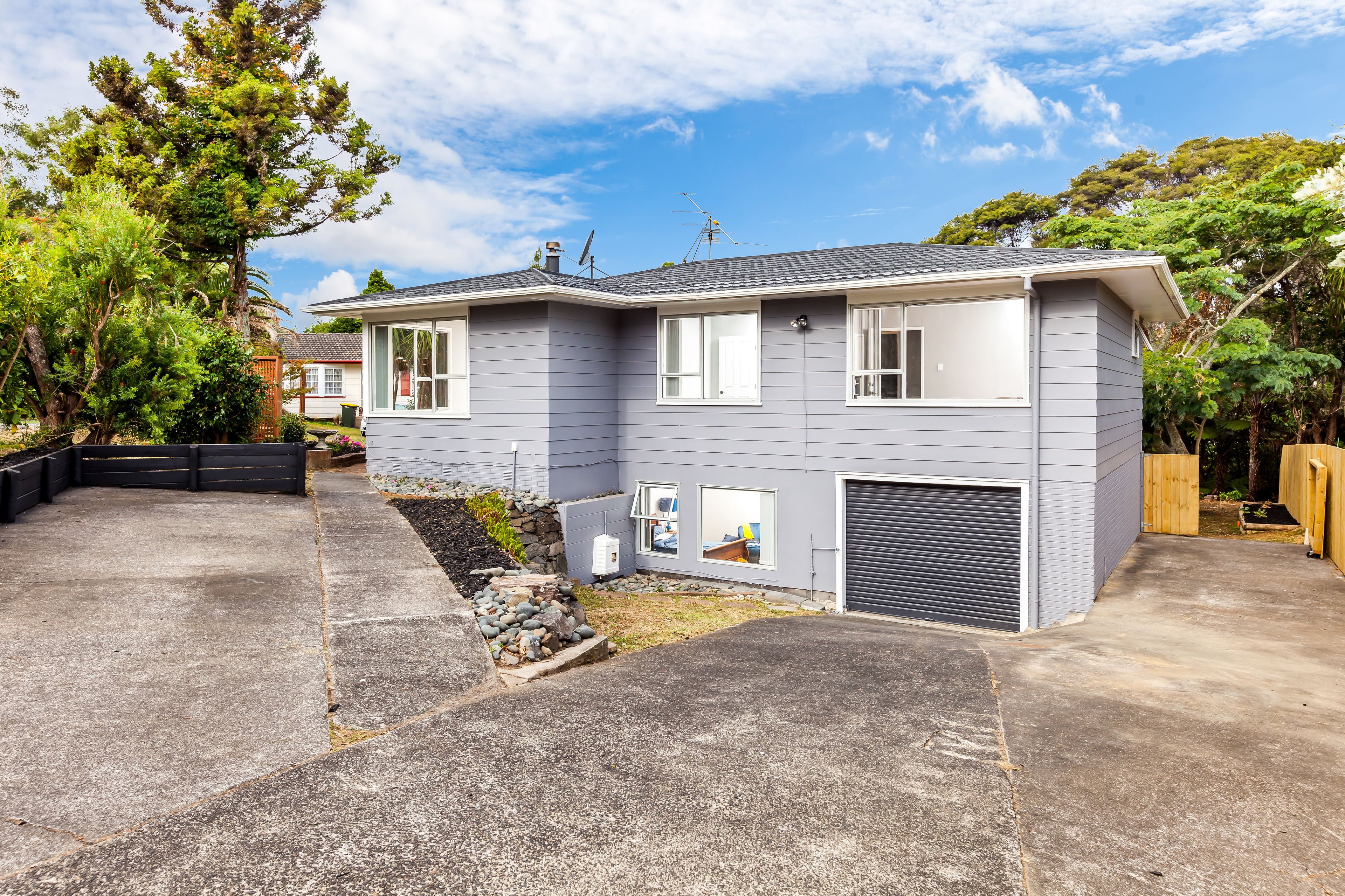 25 Cunliffe Place, Glenfield, North Shore City