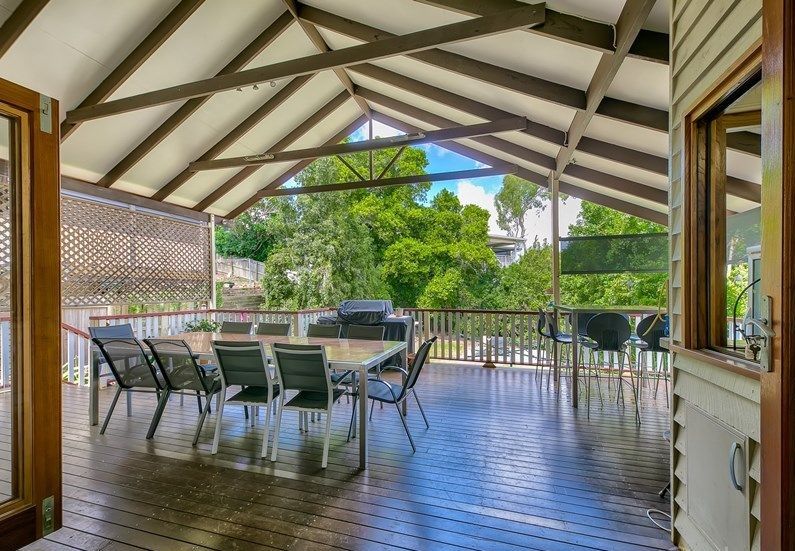 37 Bramston Terrace, Herston, QLD 4006