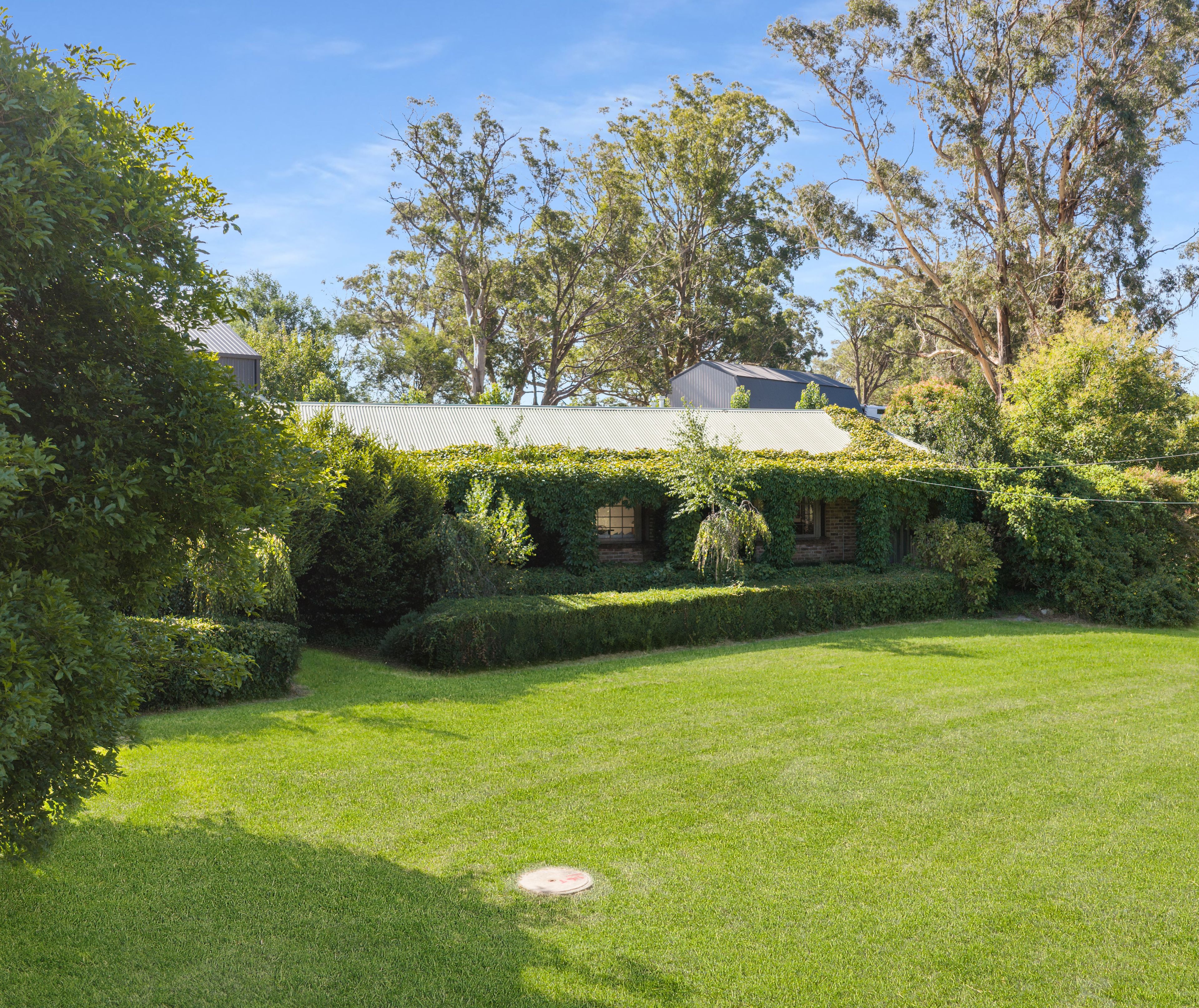 10 & 10A Apple Gate Close, Mittagong, NSW 2575