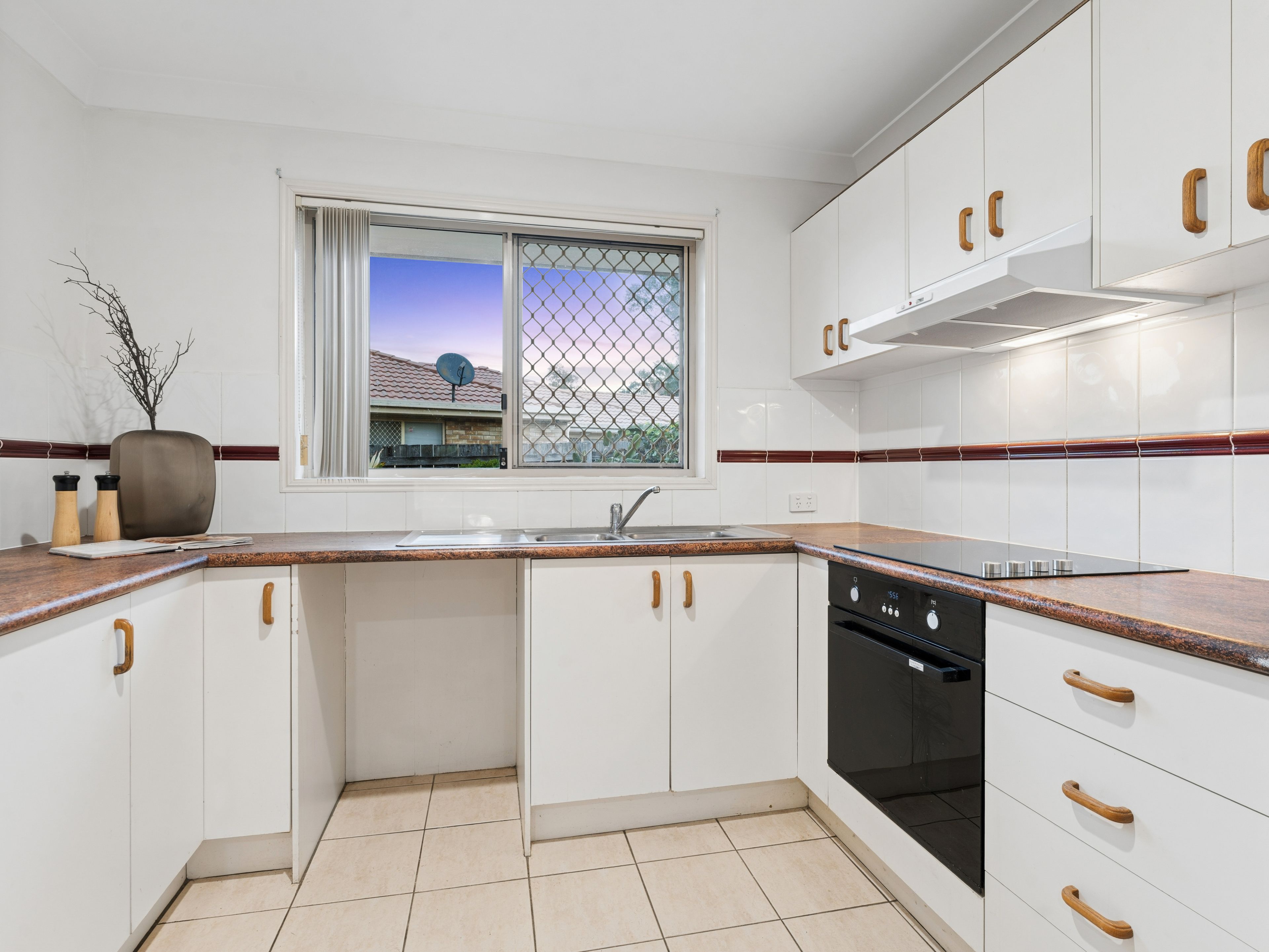 13 Cavill Place — photo 8 of 19