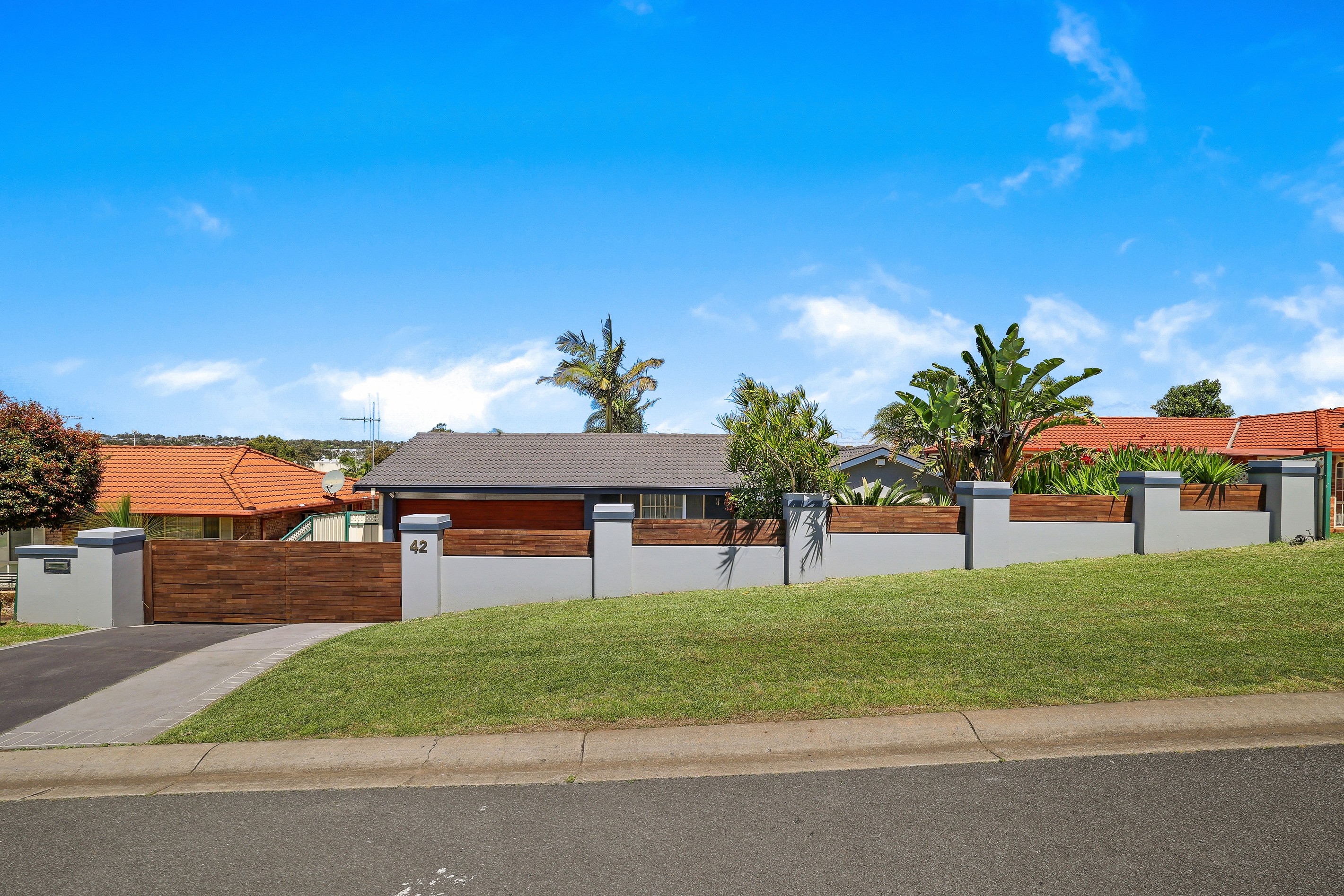 42 Dorrigo Crescent, Bow Bowing, NSW 2566