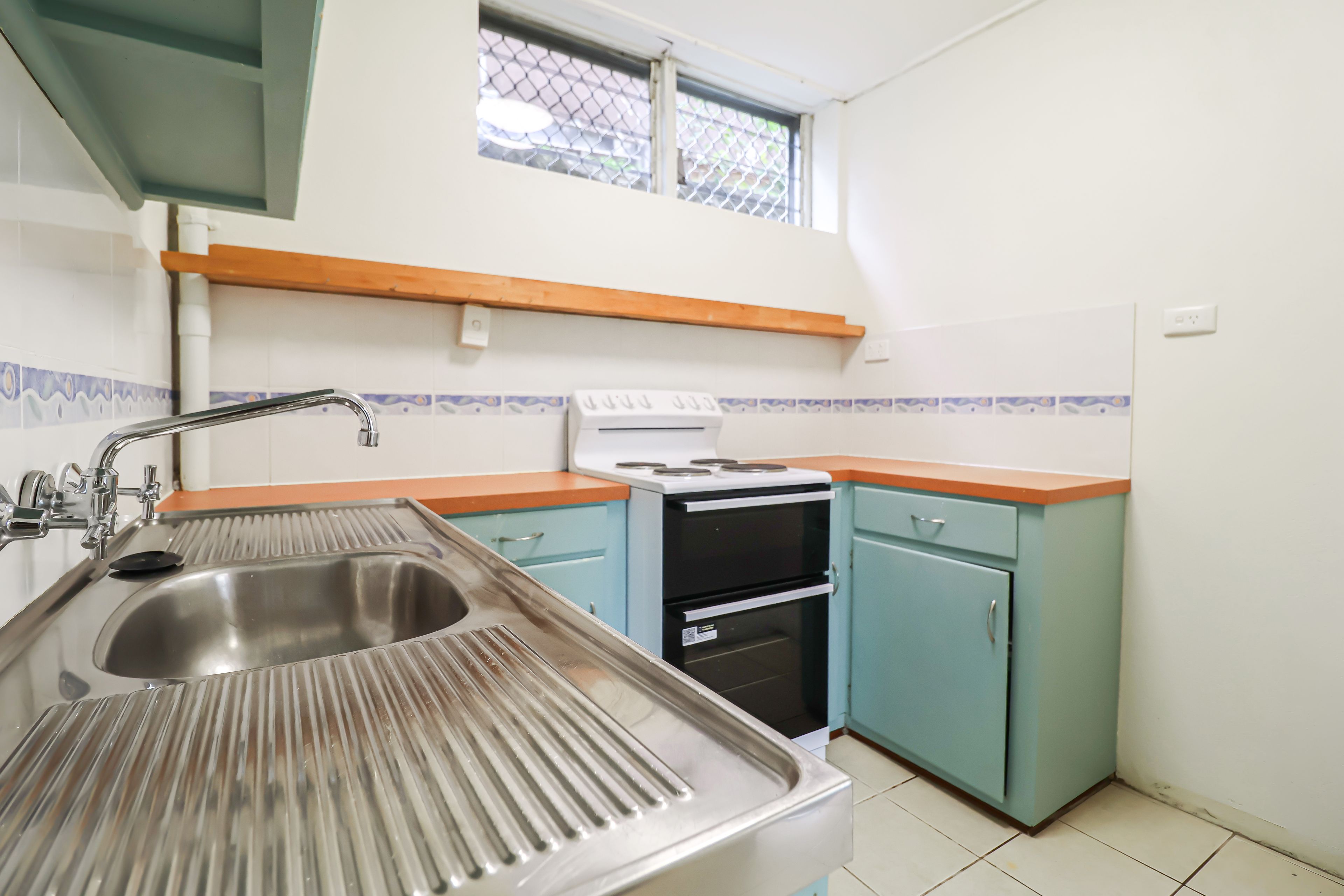 1/58 Fisher Street — photo 3 of 13