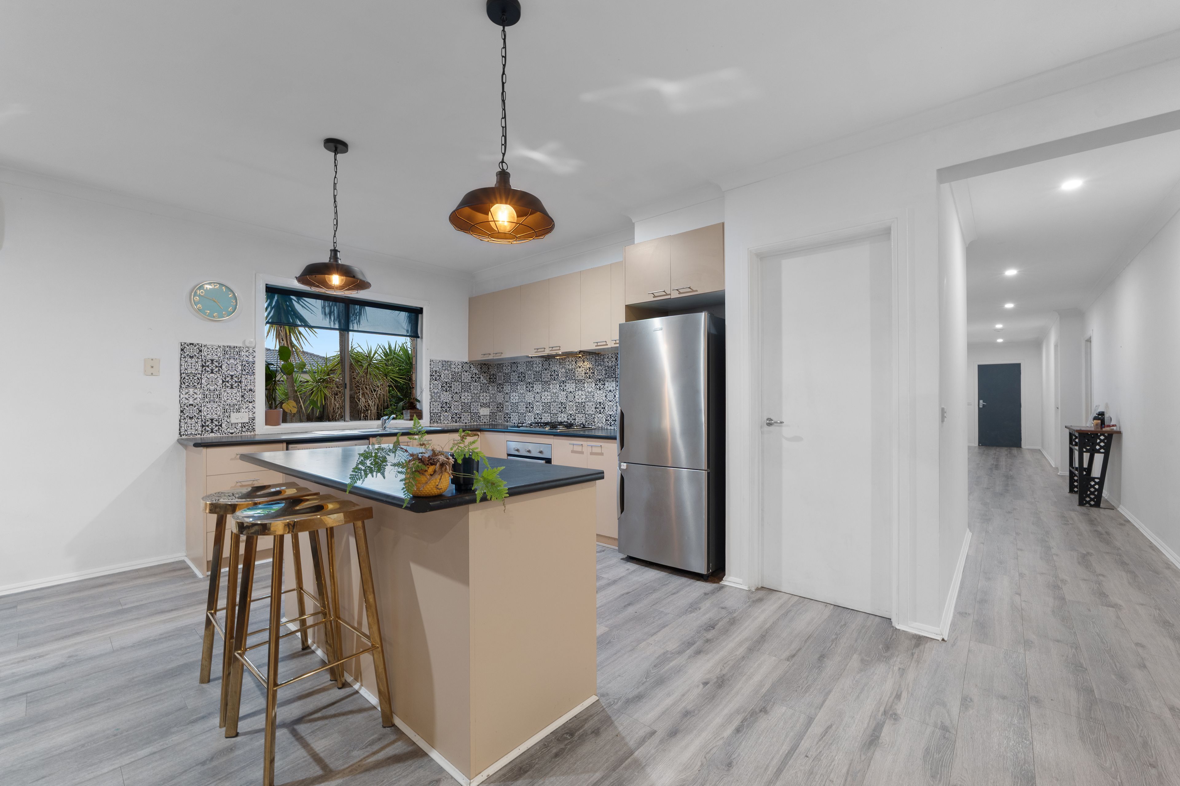 2 Sanctuary Crescent — photo 8 of 20