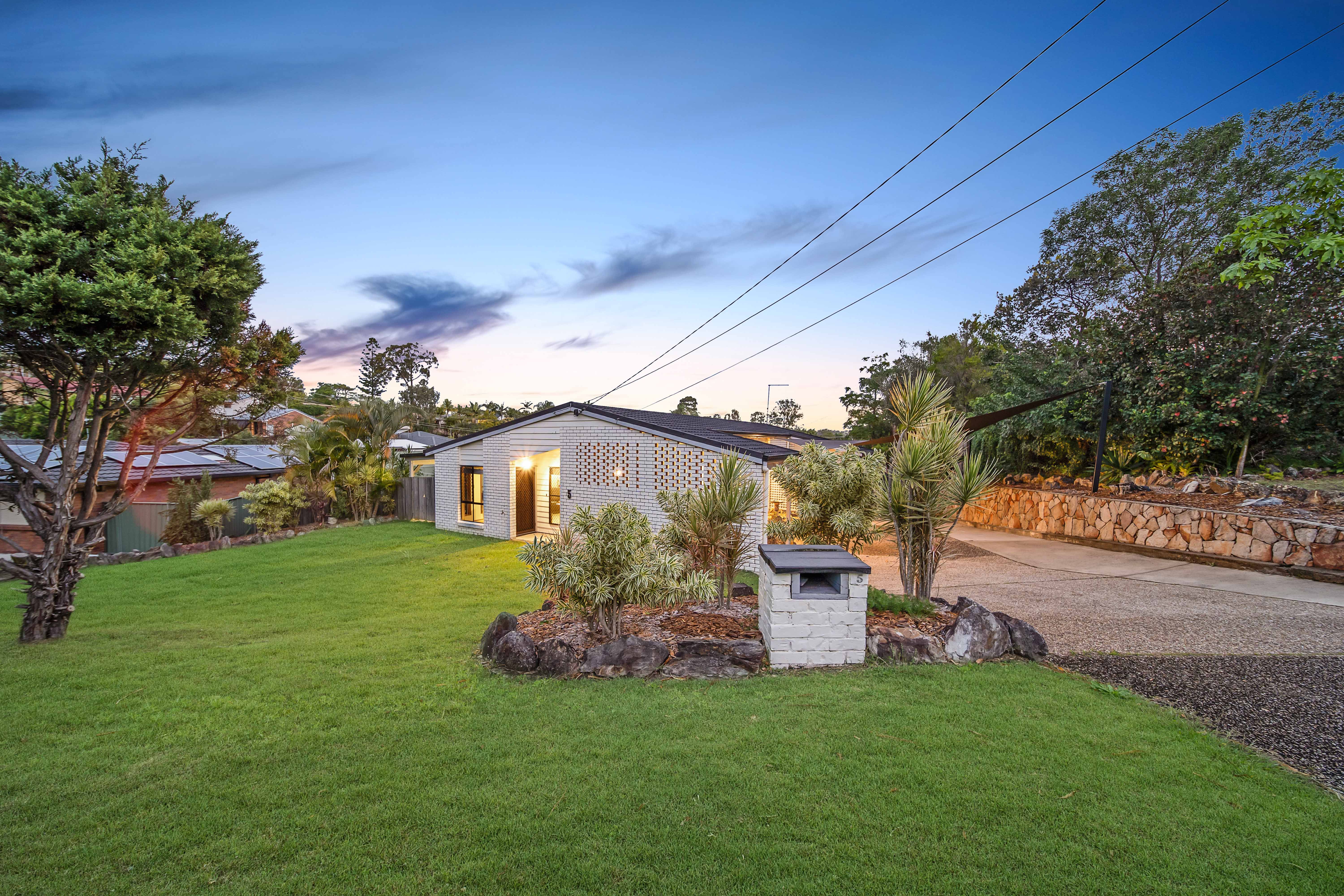 5 Caparra Street, Shailer Park, QLD 4128
