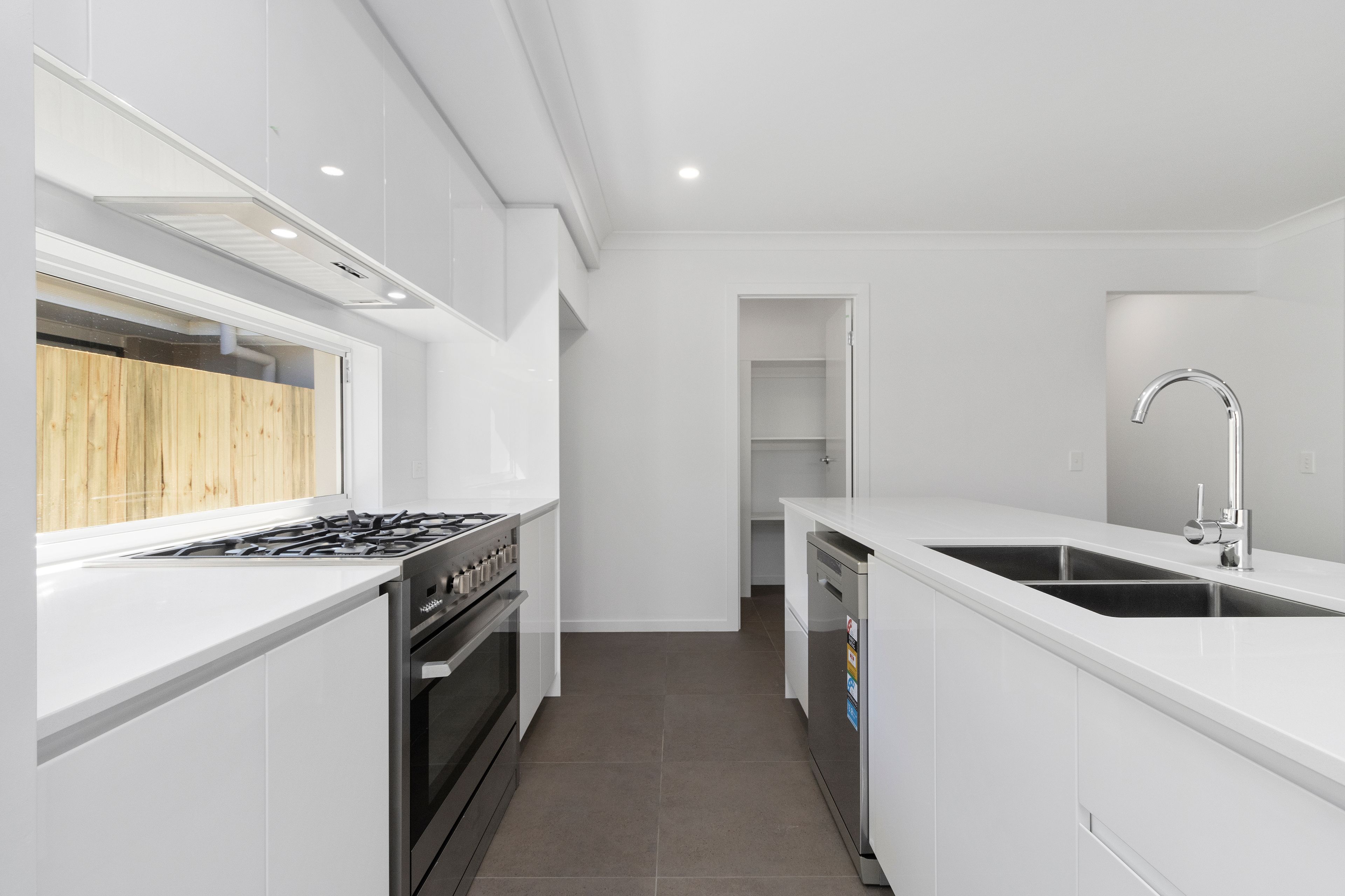 5 Hana Street, Park Ridge, QLD 4125