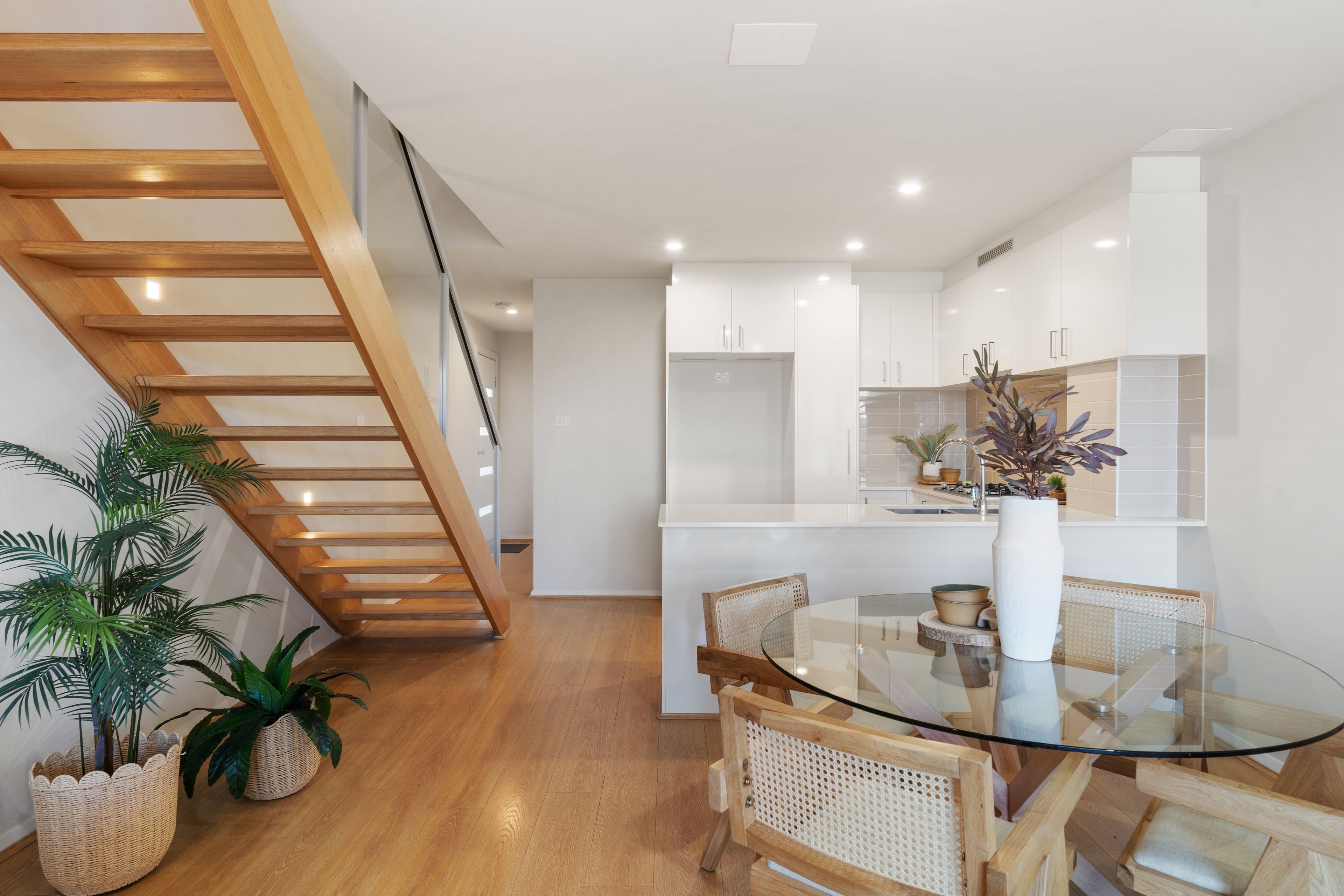 27/90 John Gorton Drive — photo 10 of 30