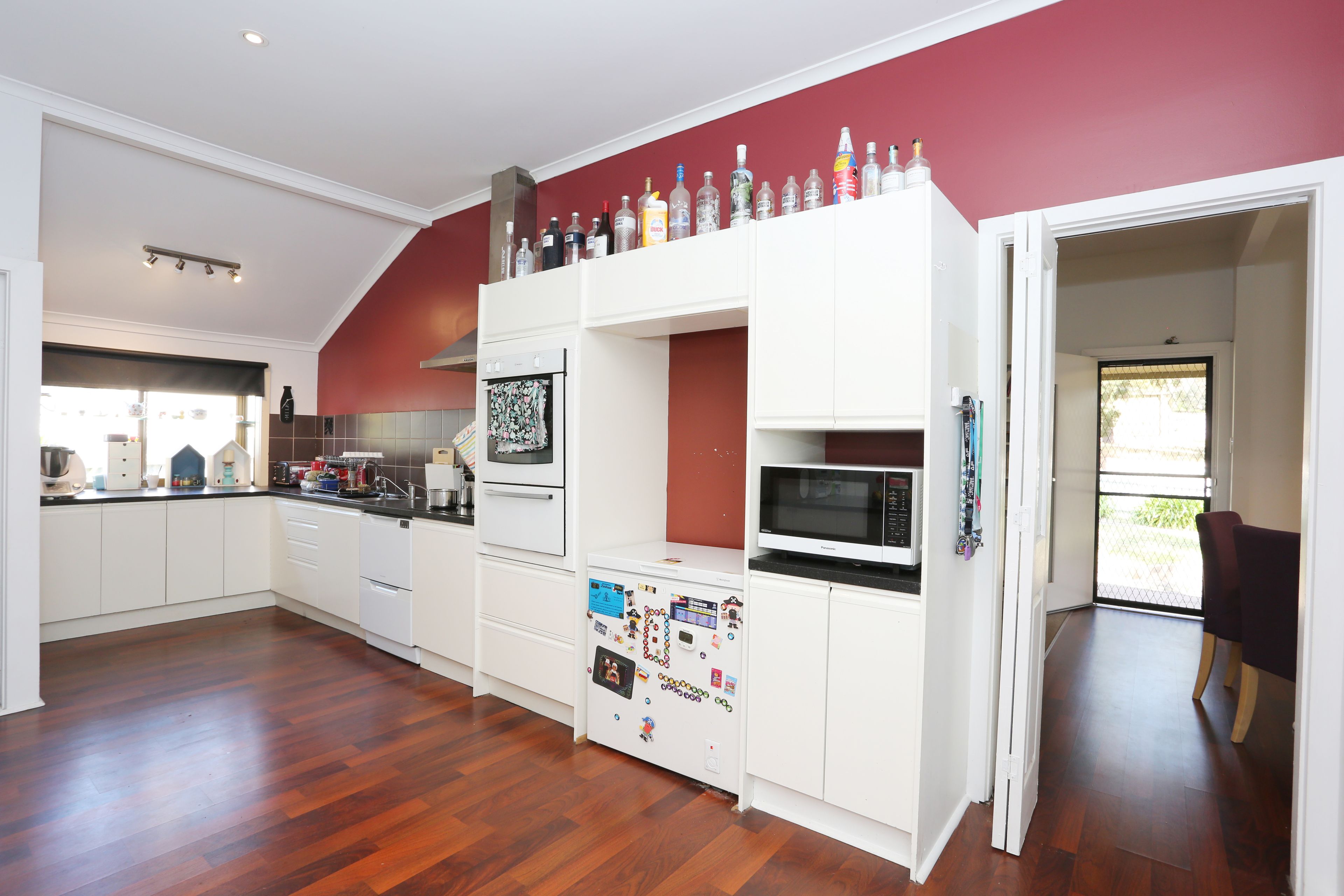 8 West Terrace, Clare, SA 5453