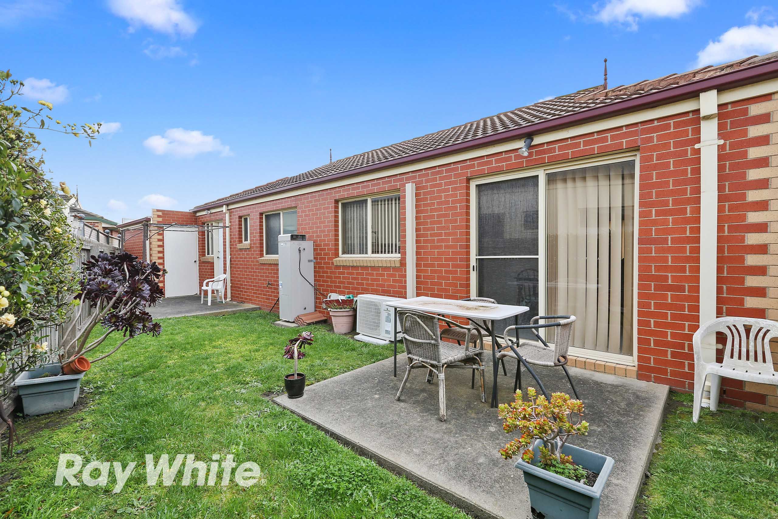 4 Hayes Court, LOVELY BANKS, VIC 3213