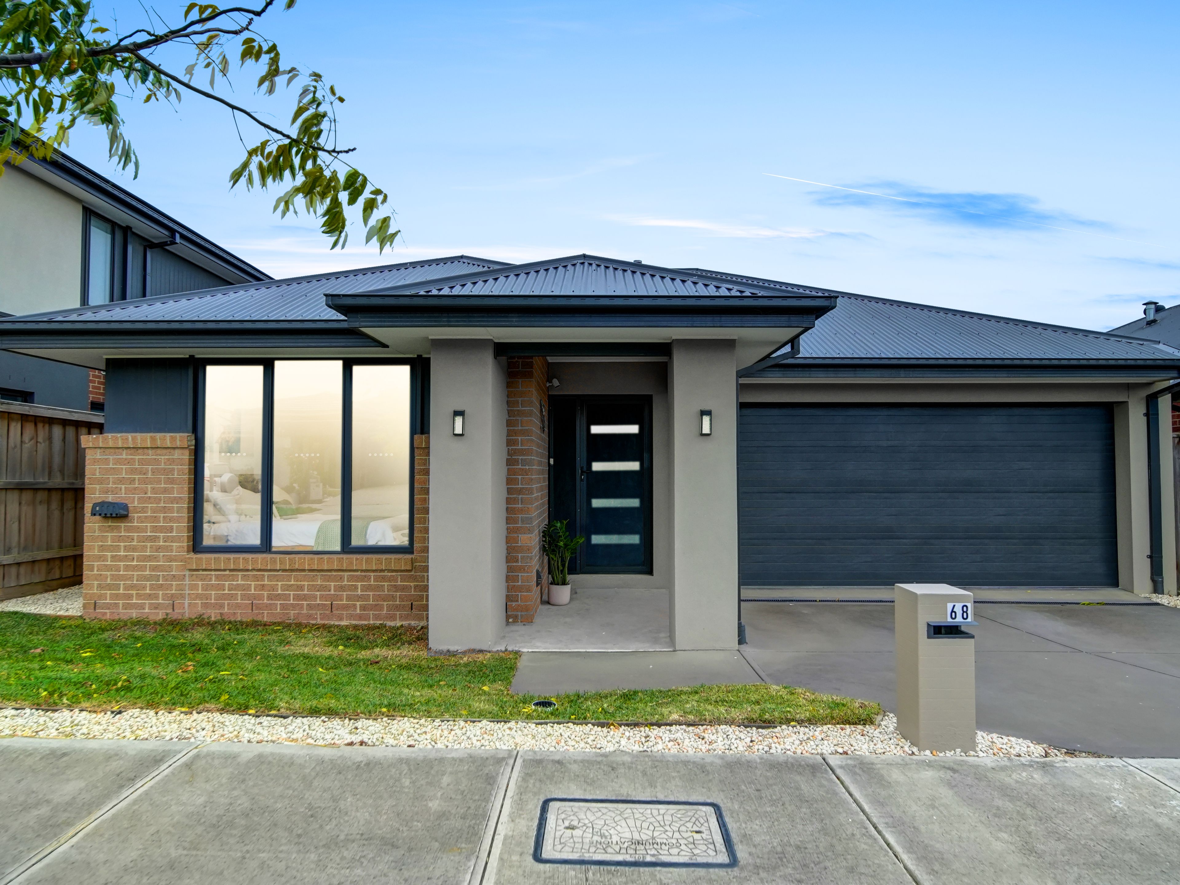 68 Stature Avenue, Clyde North, VIC 3978