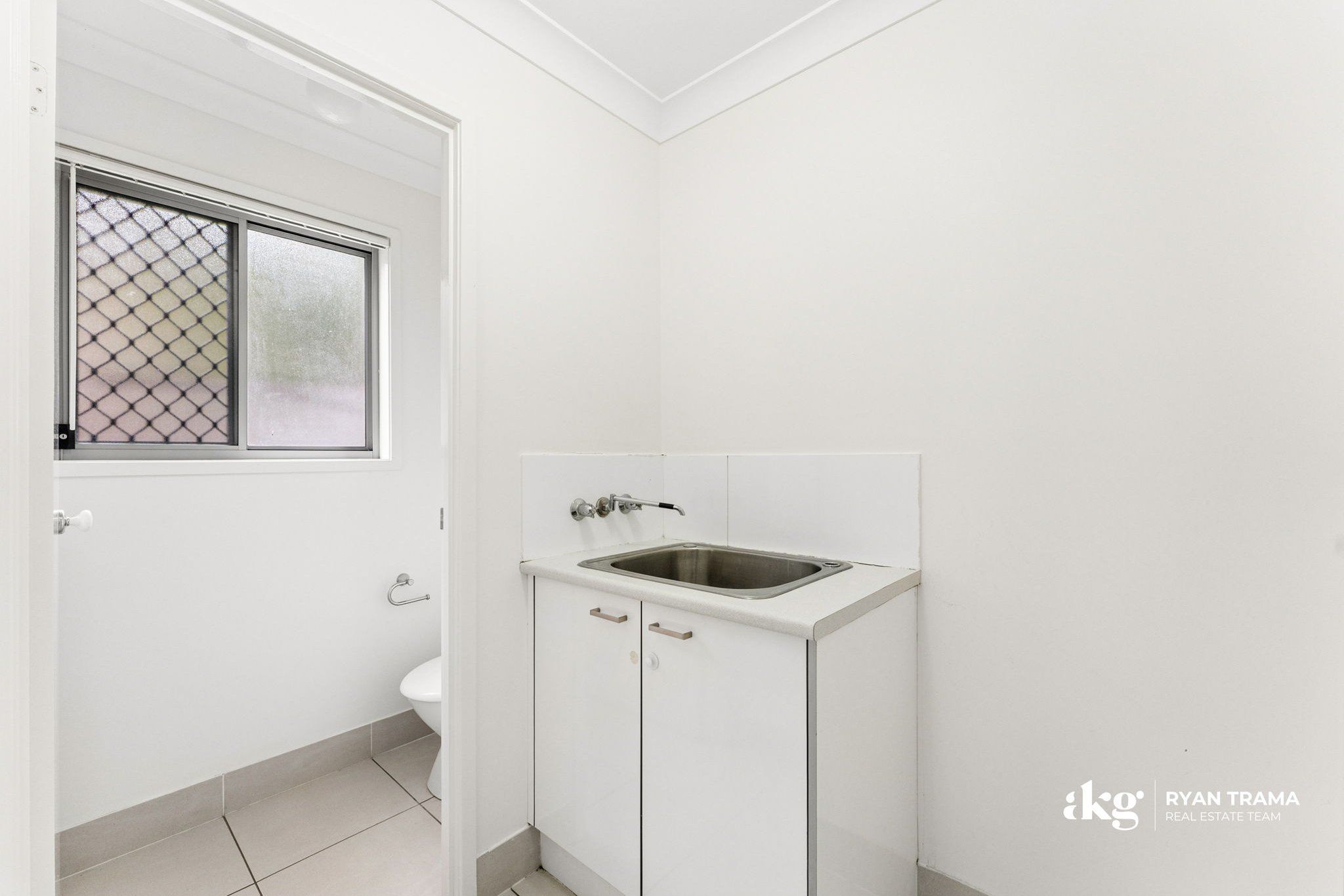 11/6 Mactier Drive — photo 16 of 28