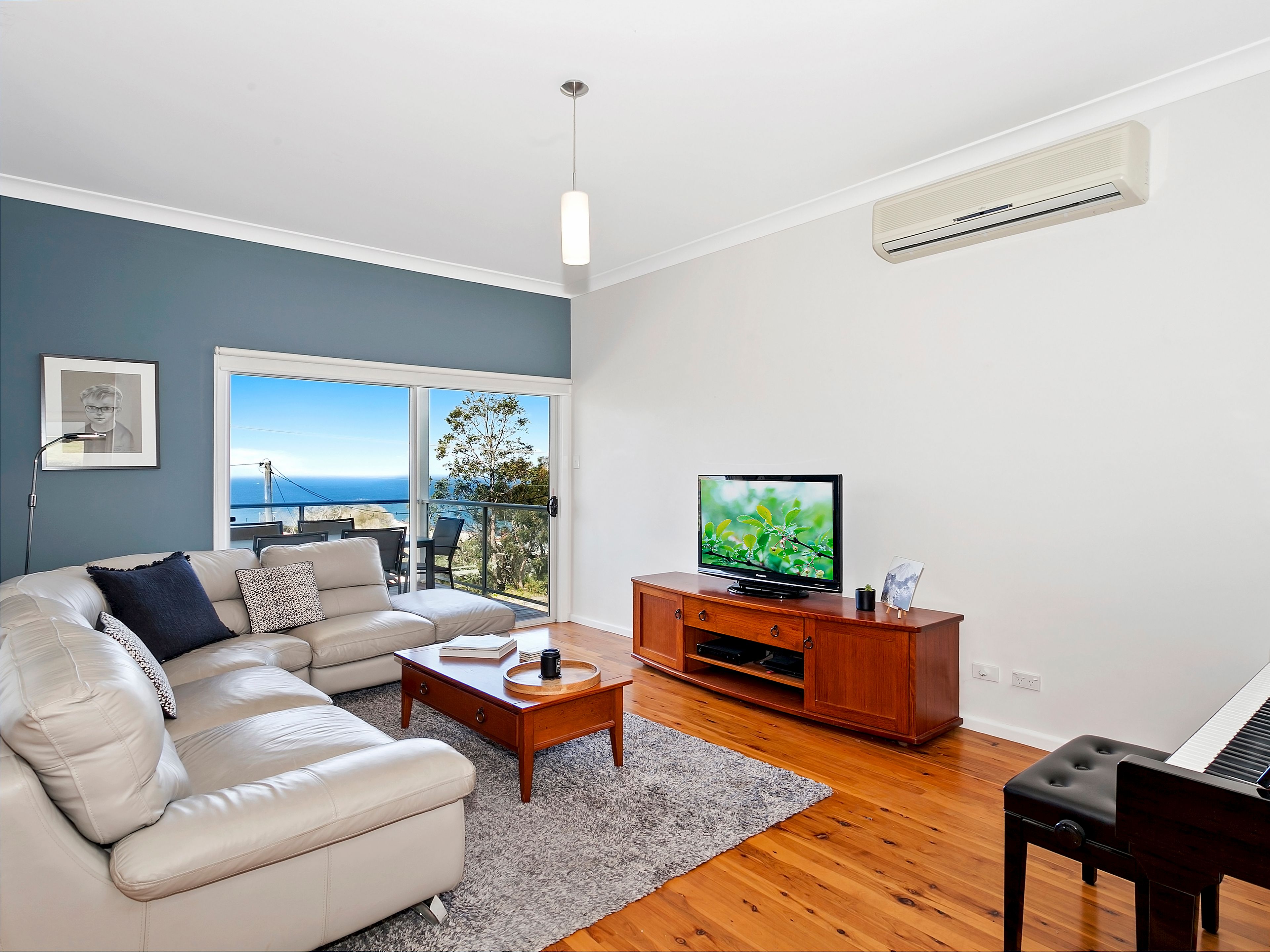 342 Lawrence Hargrave Drive — photo 9 of 11