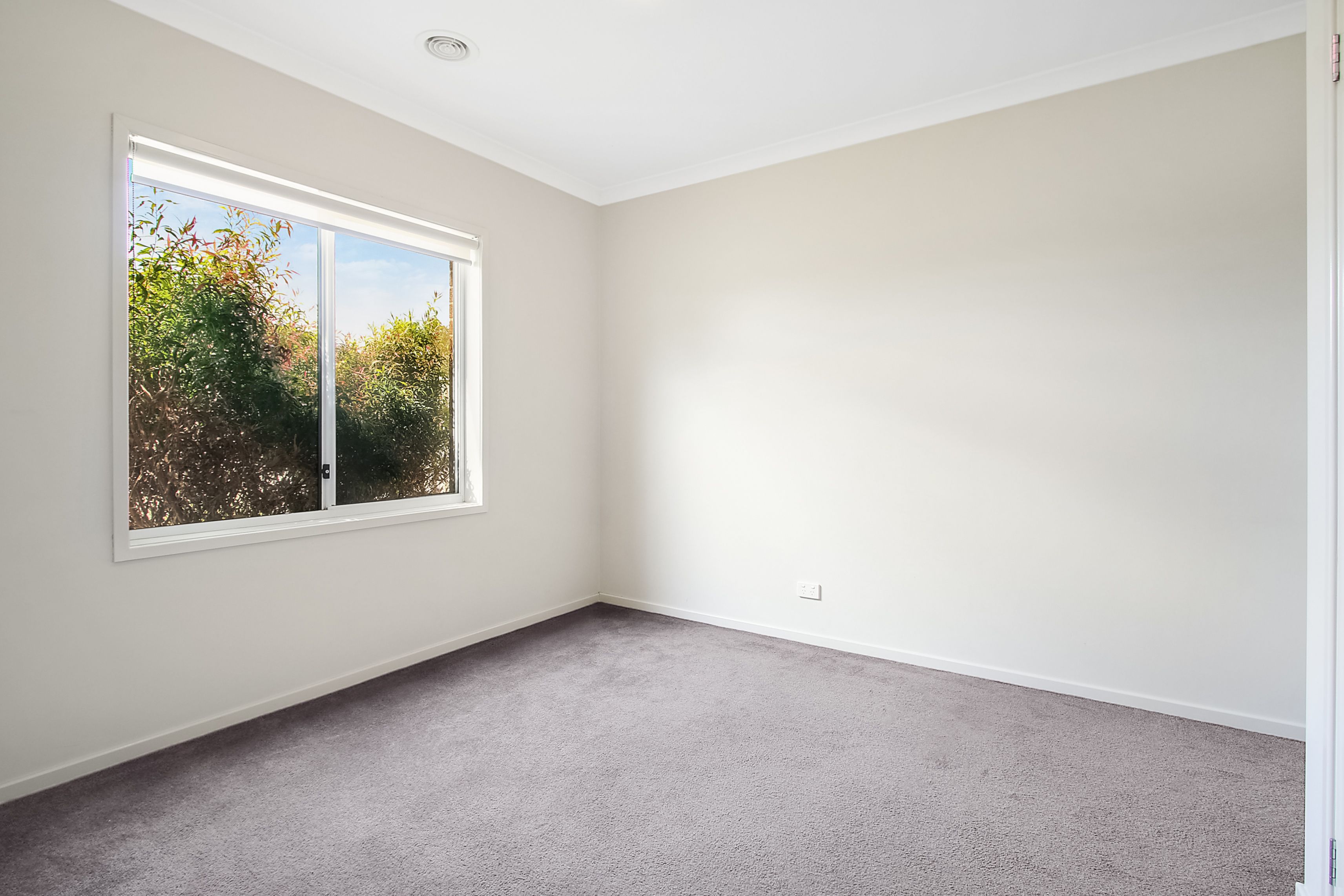 10 Jacka Street — photo 10 of 13