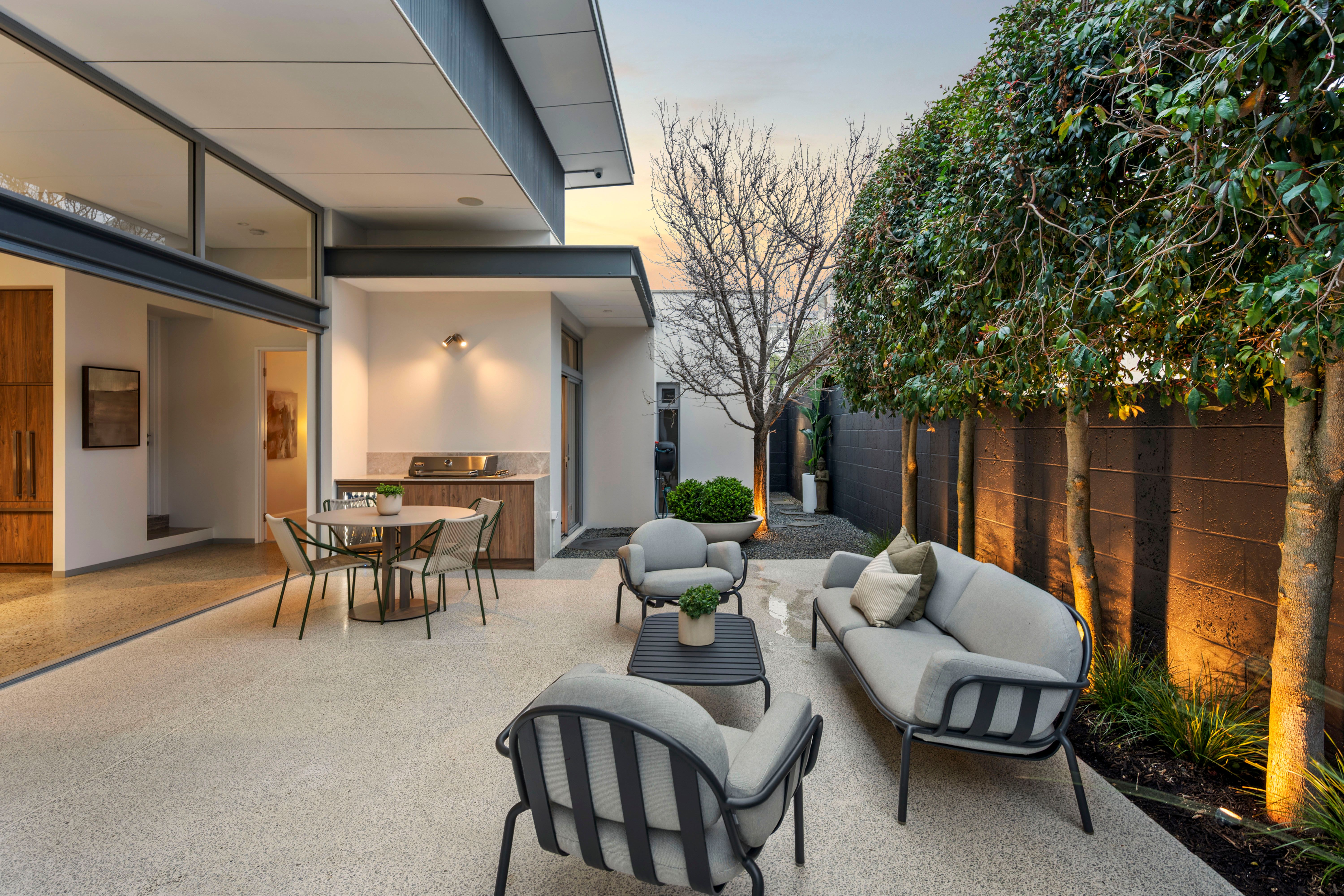 45 Lyons Street — photo 4 of 26