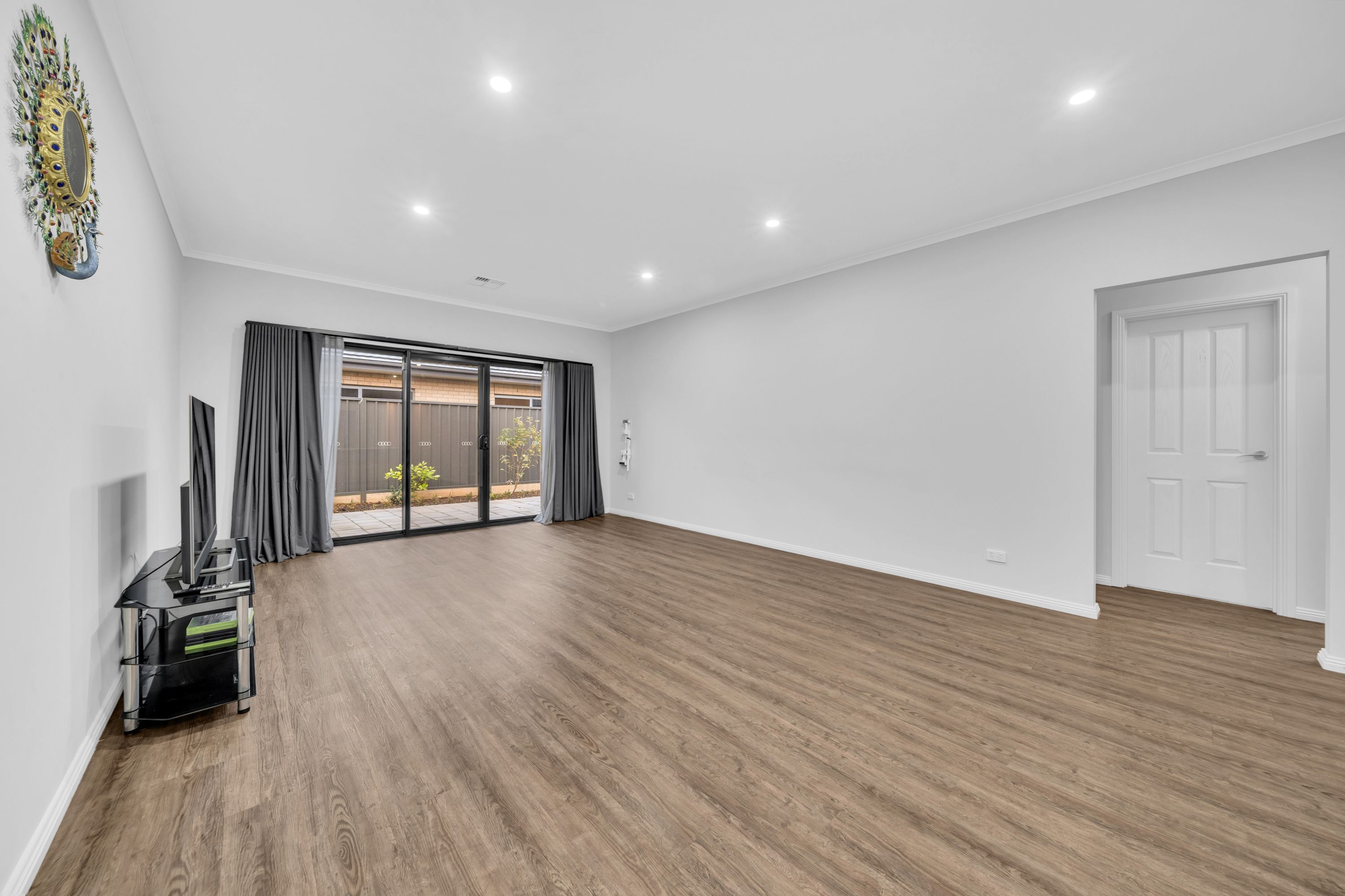 12 Union Avenue — photo 4 of 24