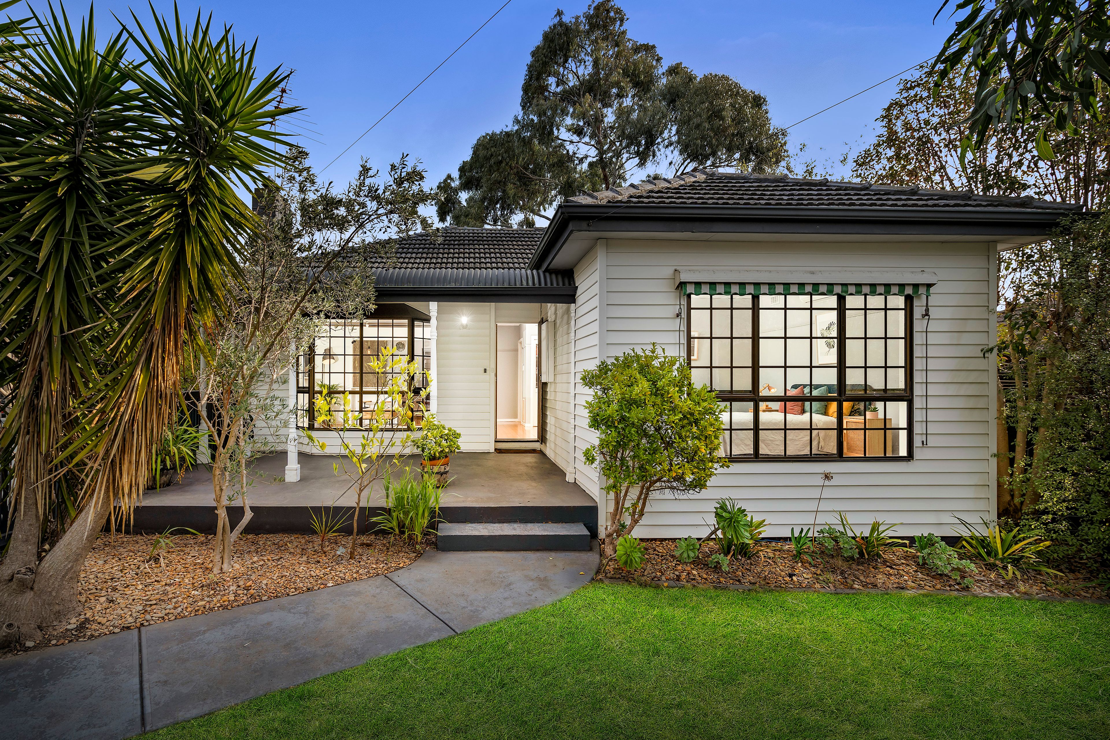 15 Tullius Avenue, Oakleigh East VIC 3166