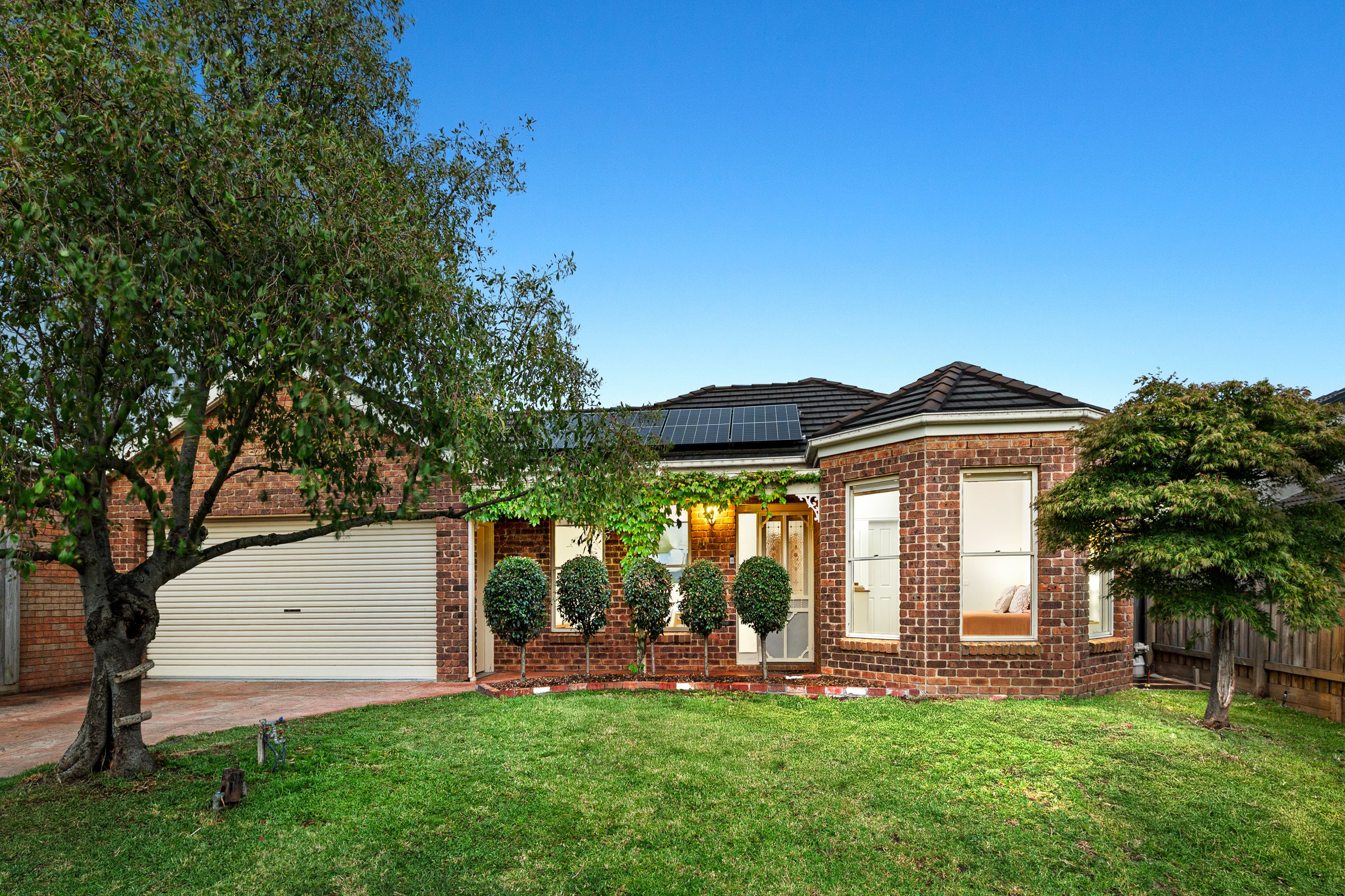 4 Kingfisher Place, South Morang VIC 3752