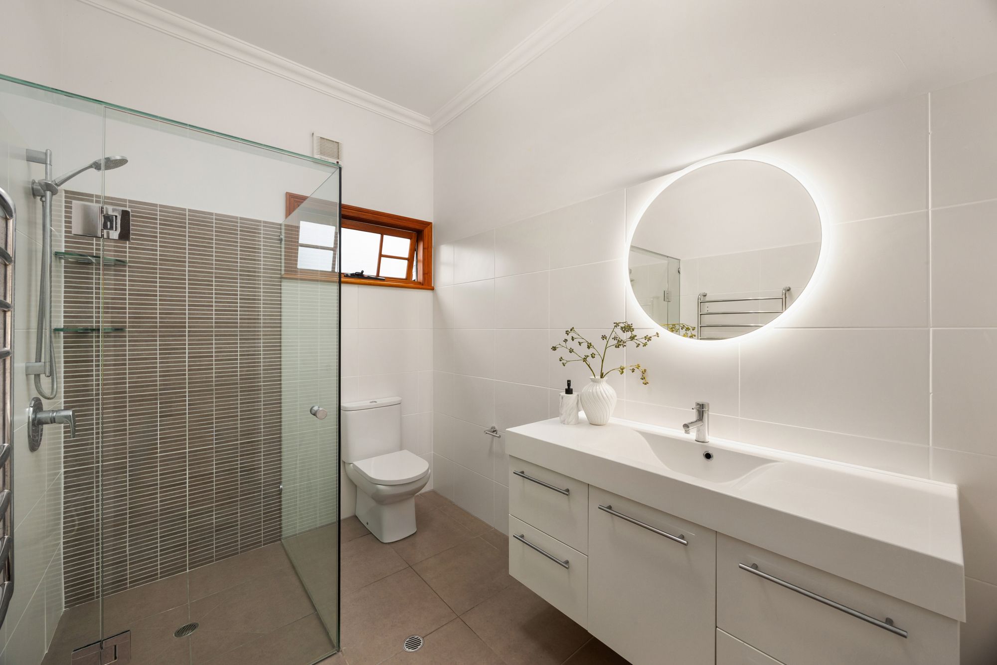 11 Ruby Avenue — photo 8 of 23