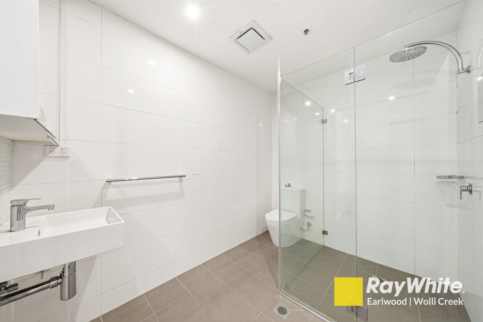 601/36-42 Levey Street — photo 8 of 15