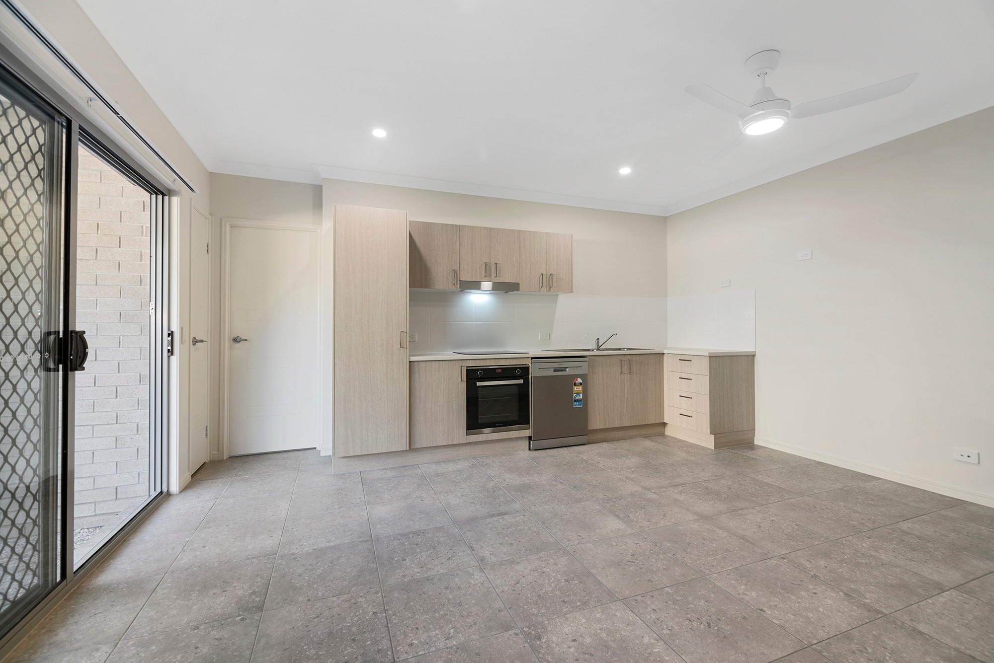 2/2A Kalimna Street, Loganholme, QLD 4129