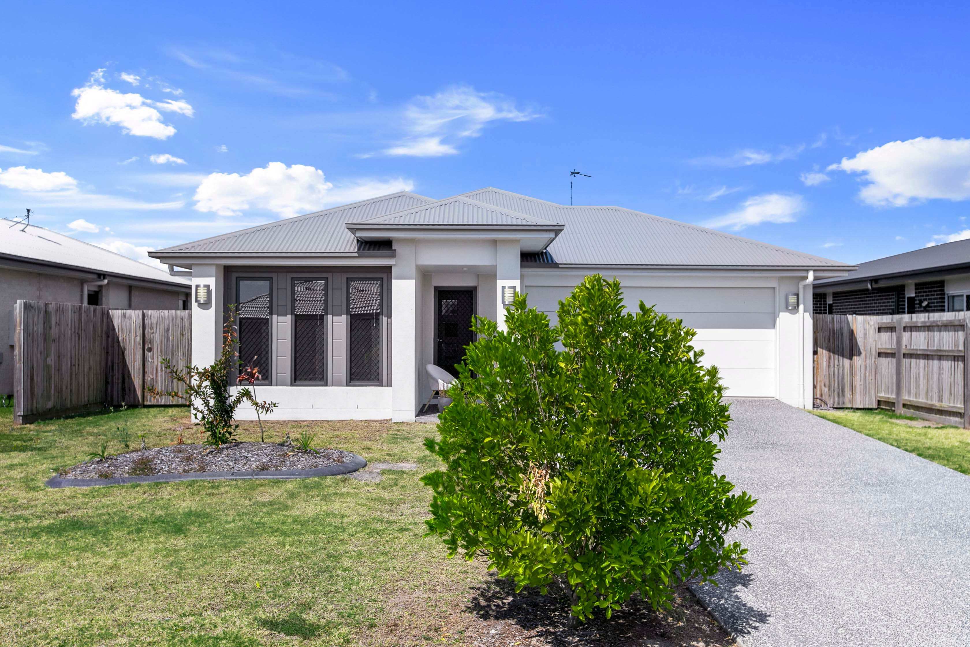 66 Frederick Circuit, Eli Waters, QLD 4655