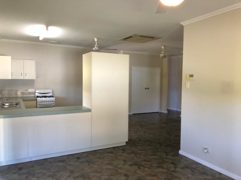 8 Menzies Place, Nickol, WA 6714