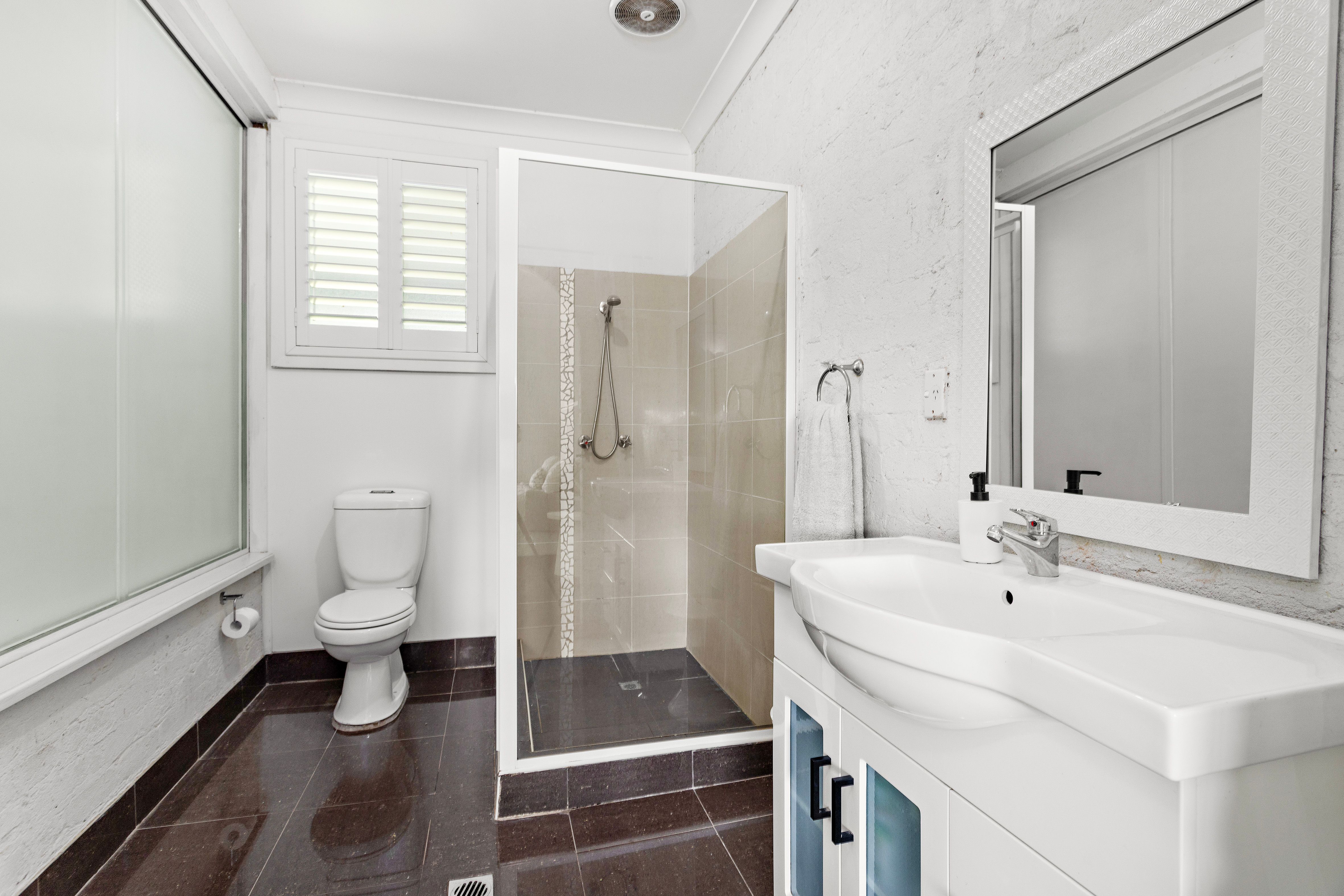 40 Tomlins Road — photo 12 of 20