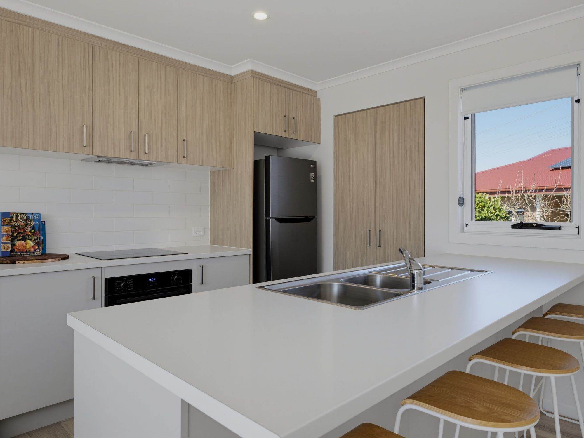 2/4 Turner Street — photo 3 of 17