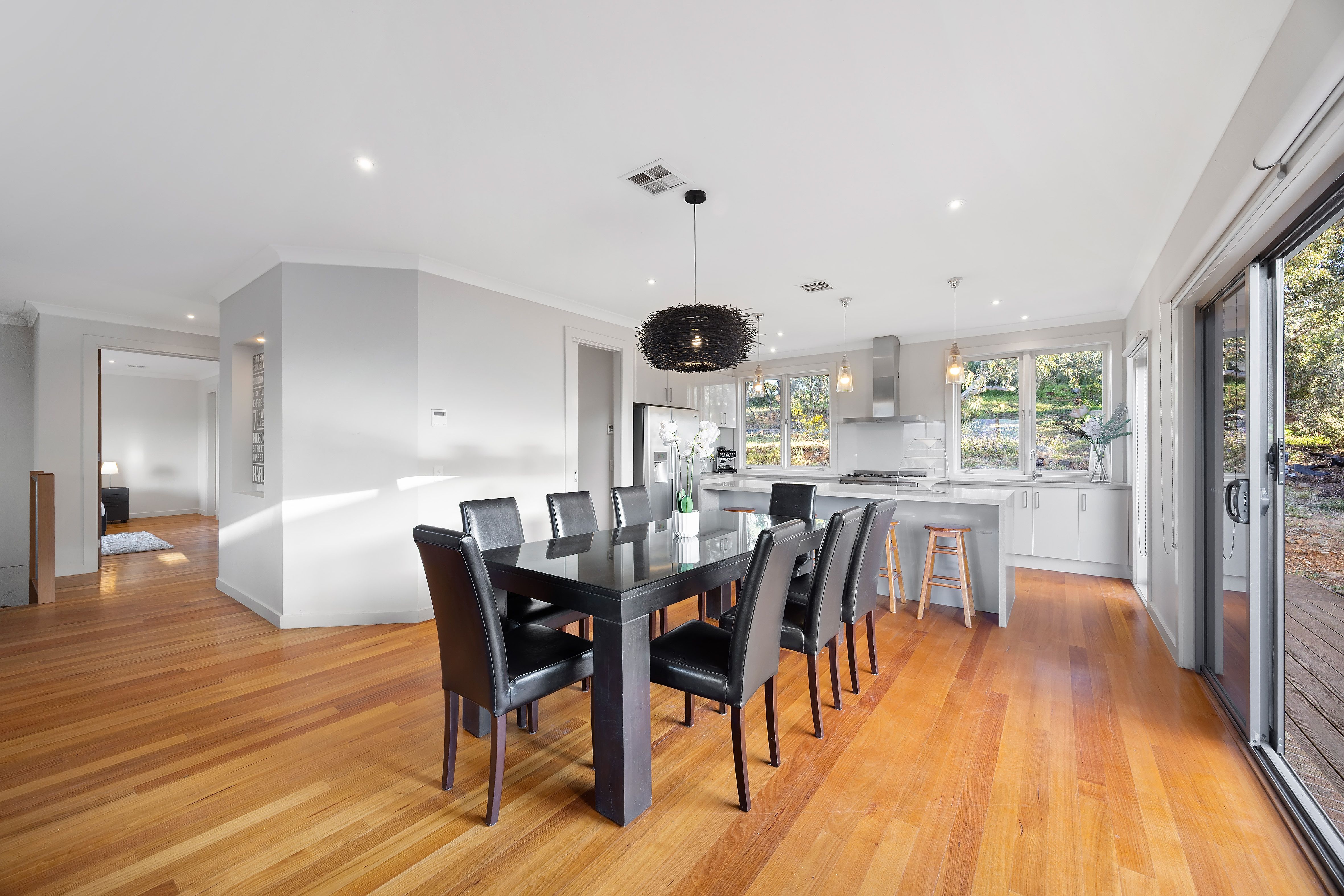 25 Parkwood Road — photo 4 of 15
