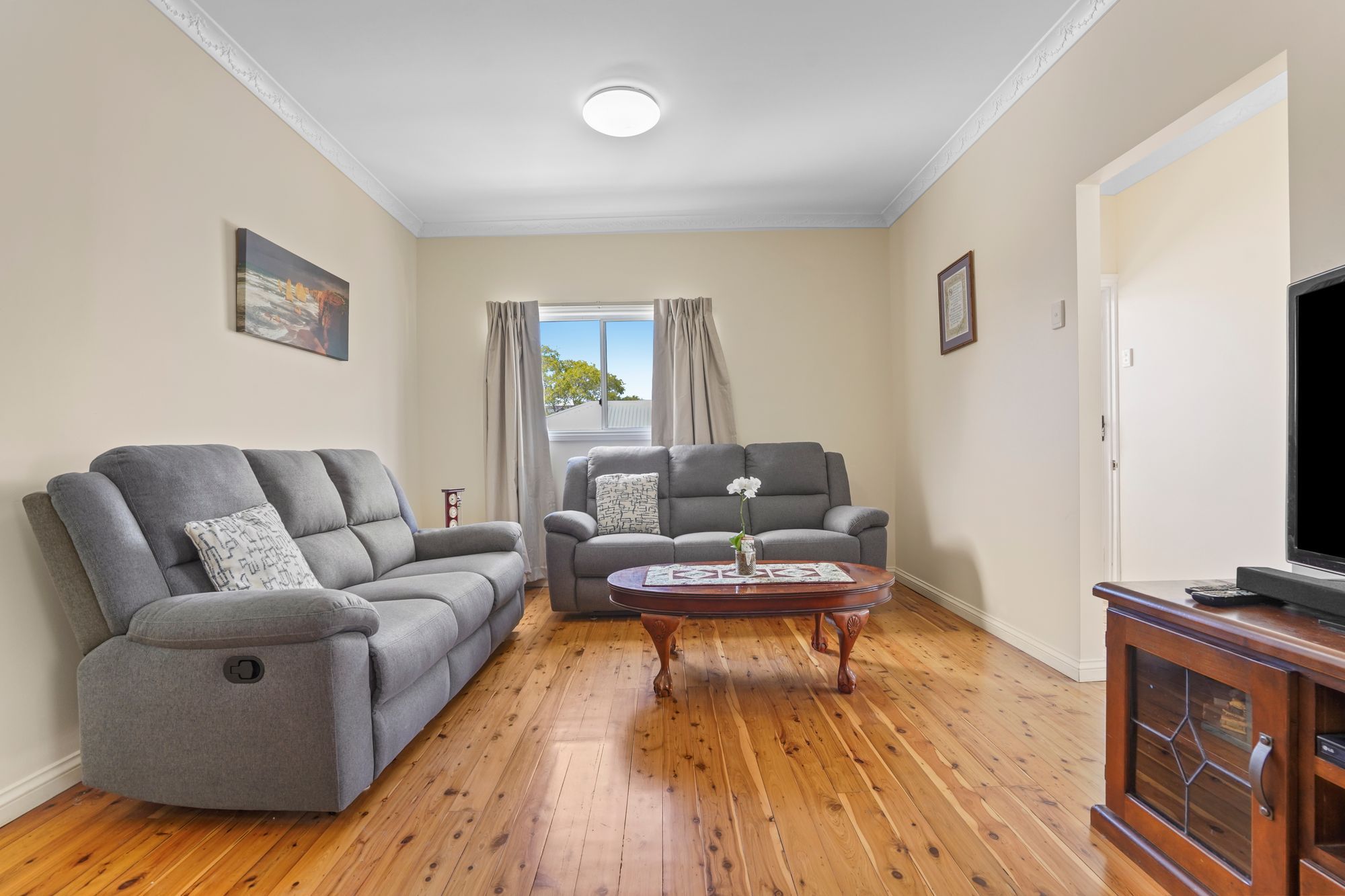 3 Kia Ora Street — photo 8 of 26