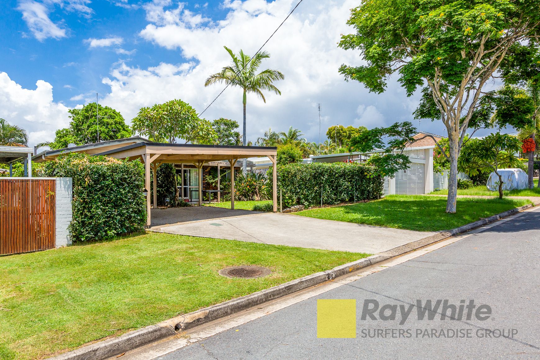 130 Bamboo Avenue, Benowa, QLD 4217