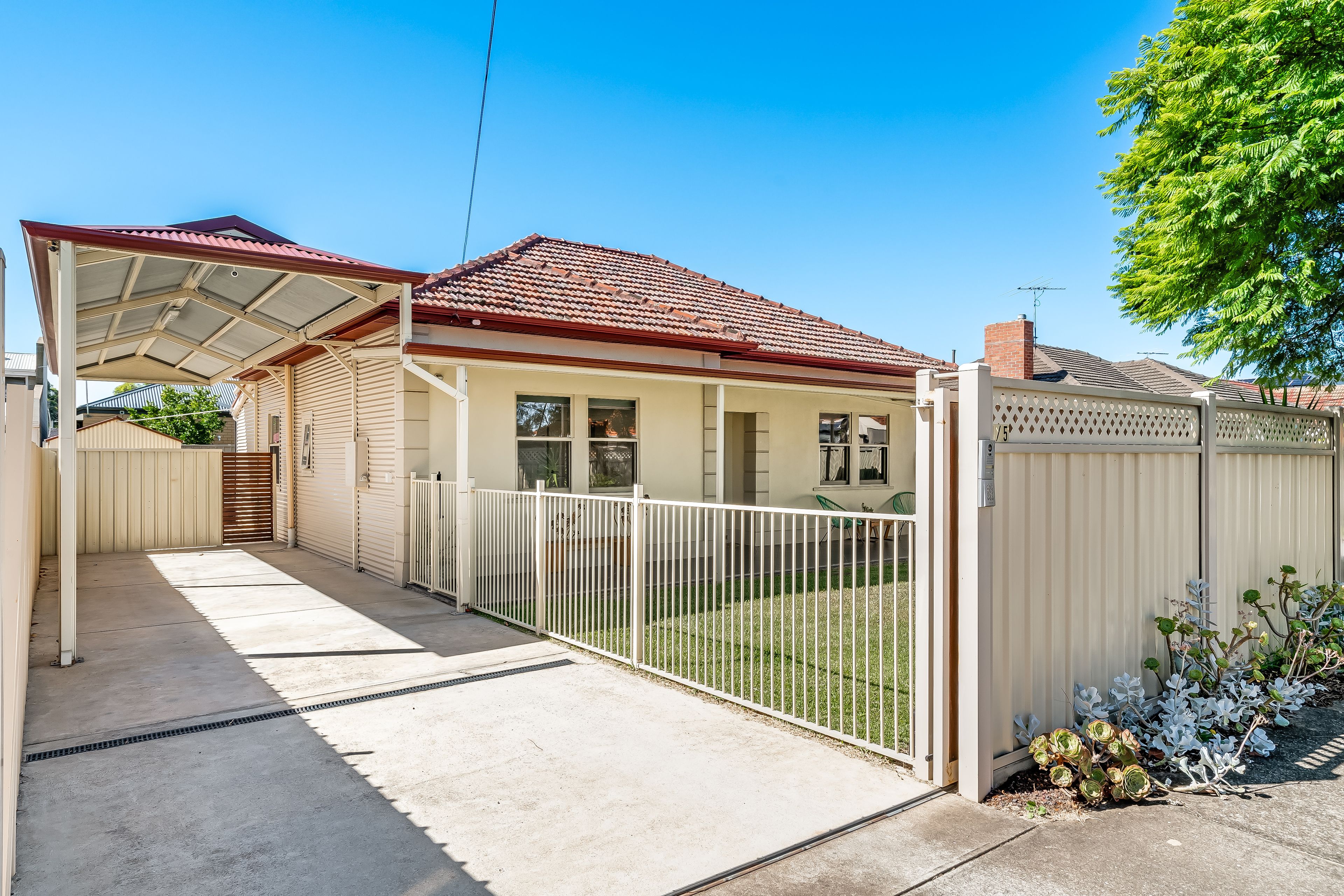 1/5 Honeyton Street, Seaton, SA 5023