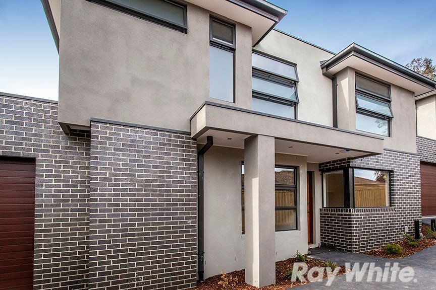 17 St Clems Road, Doncaster East VIC 3109