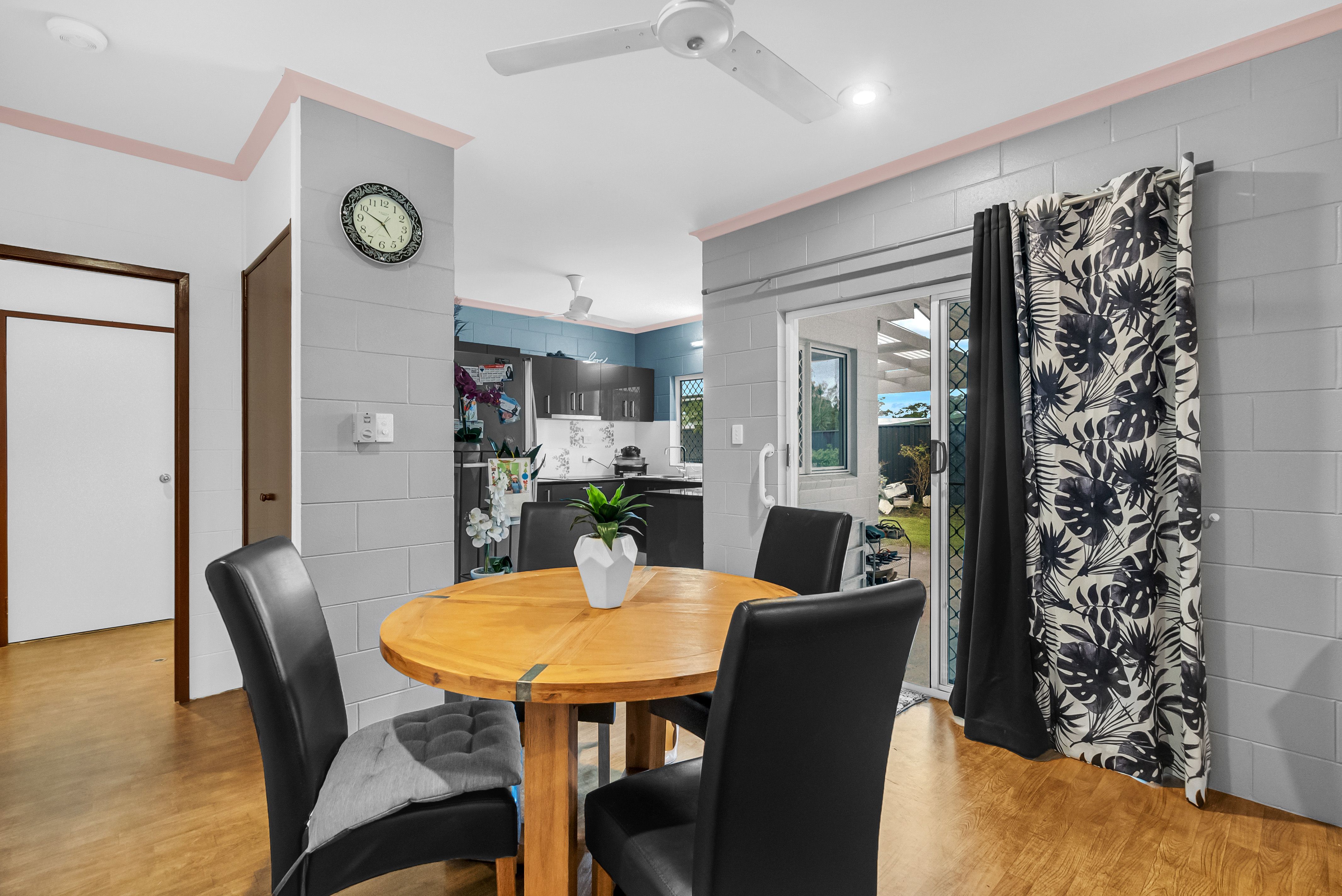 14 Adonis Street — photo 5 of 12