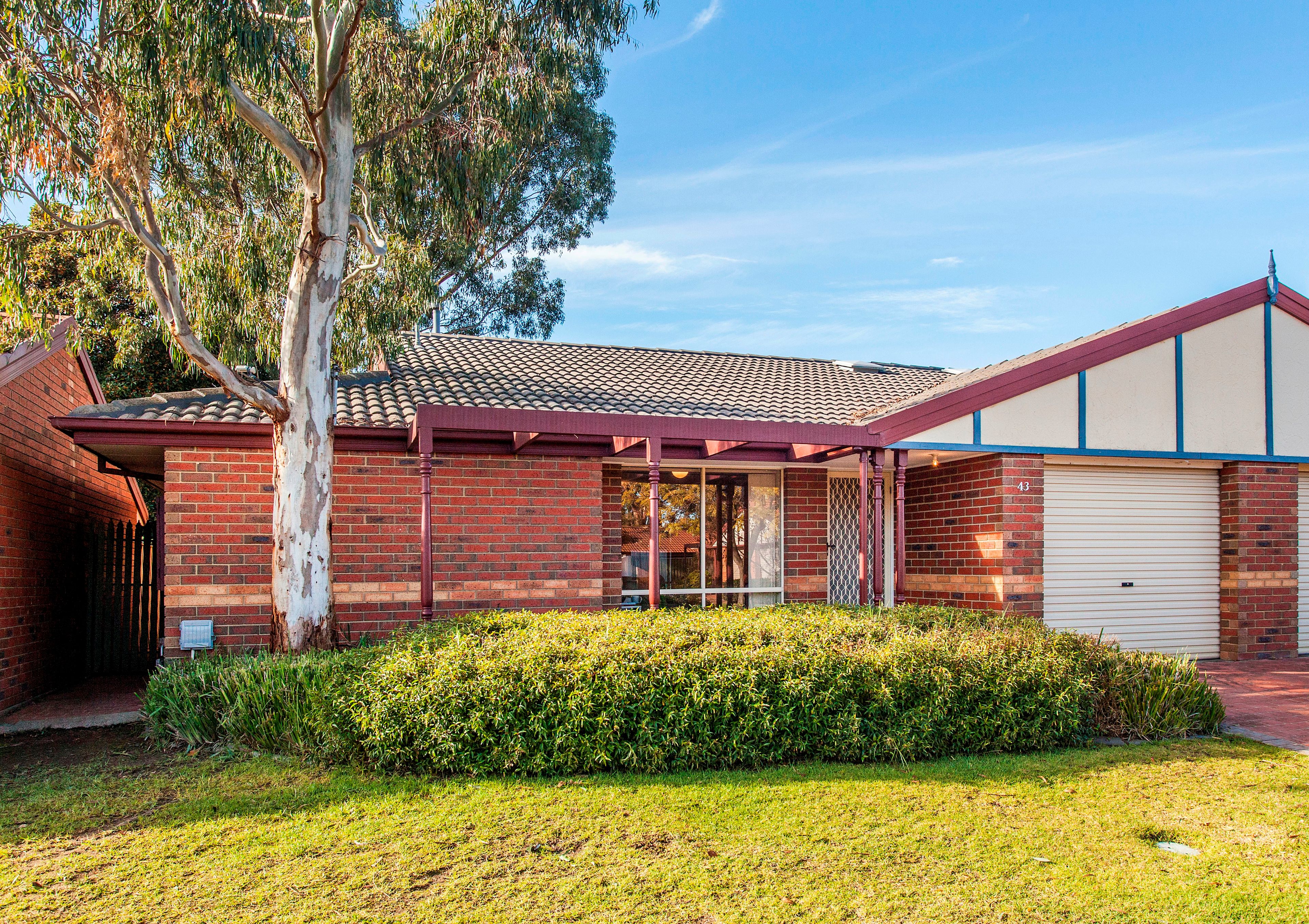 43 Heathcote Drive, Forest Hill VIC 3131