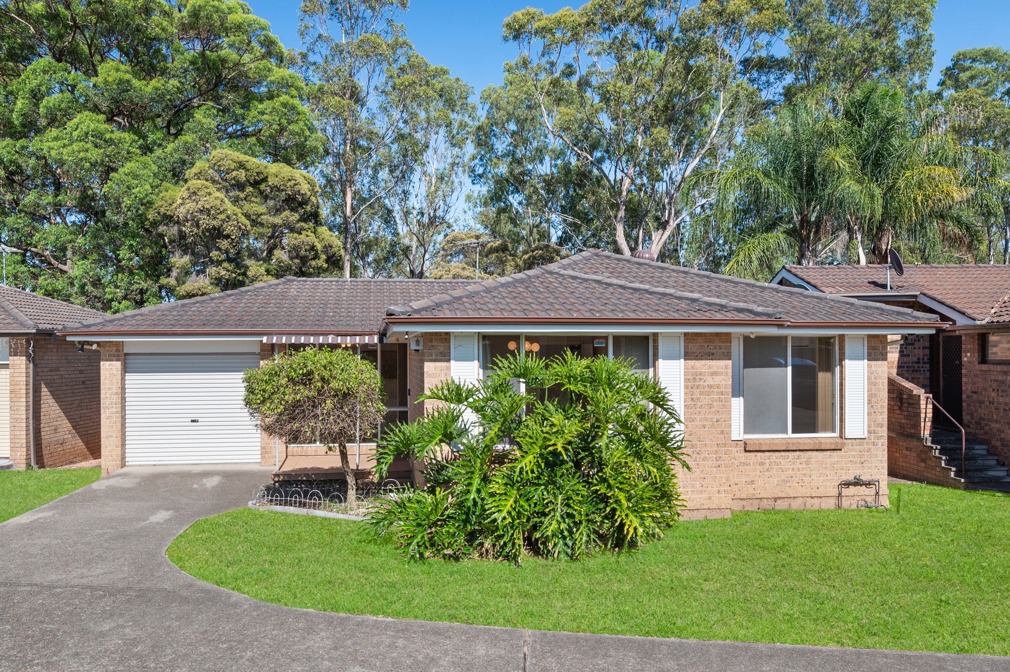 36 Victoria Road, Macquarie Fields NSW 2564