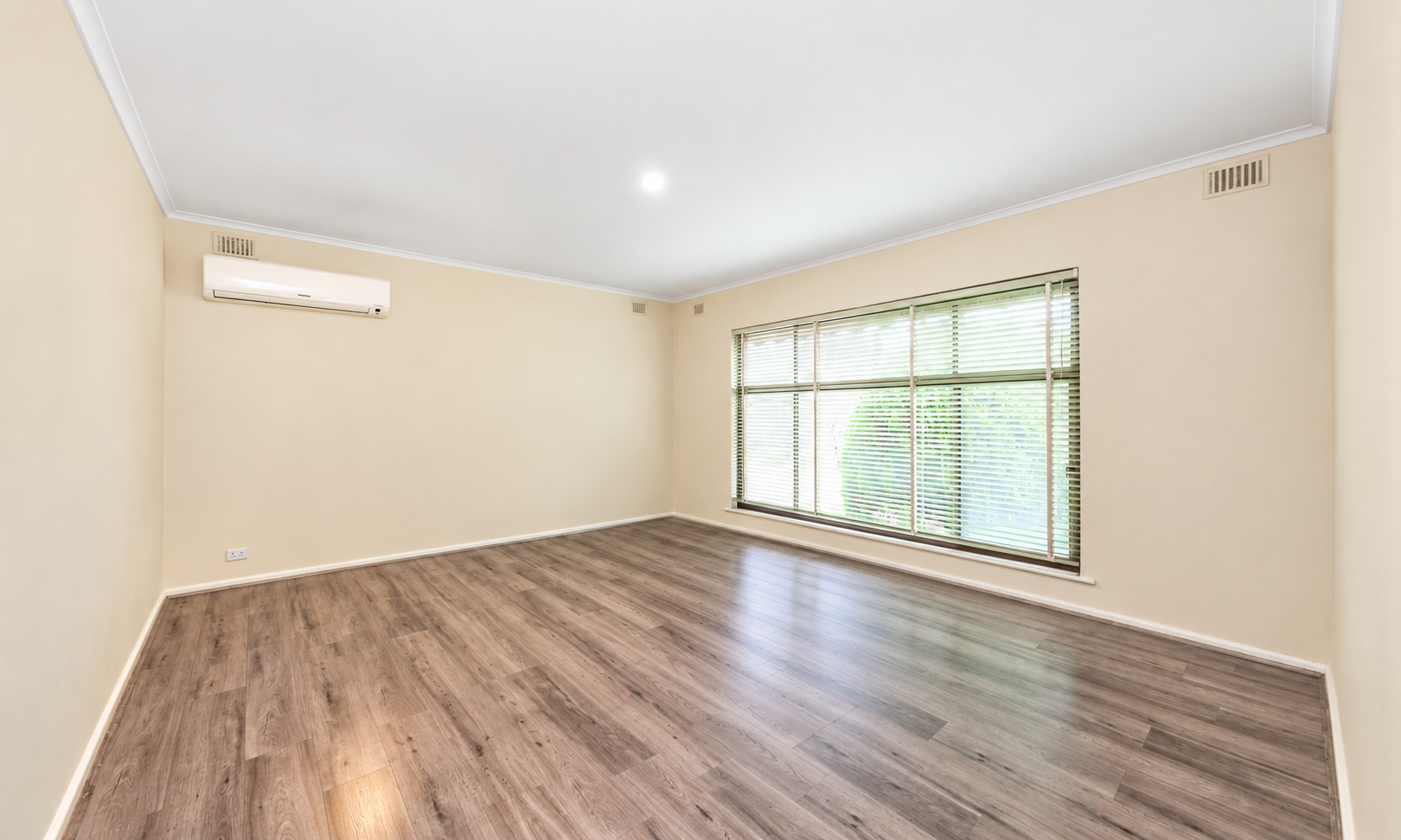 12 Allen Drive — photo 4 of 11