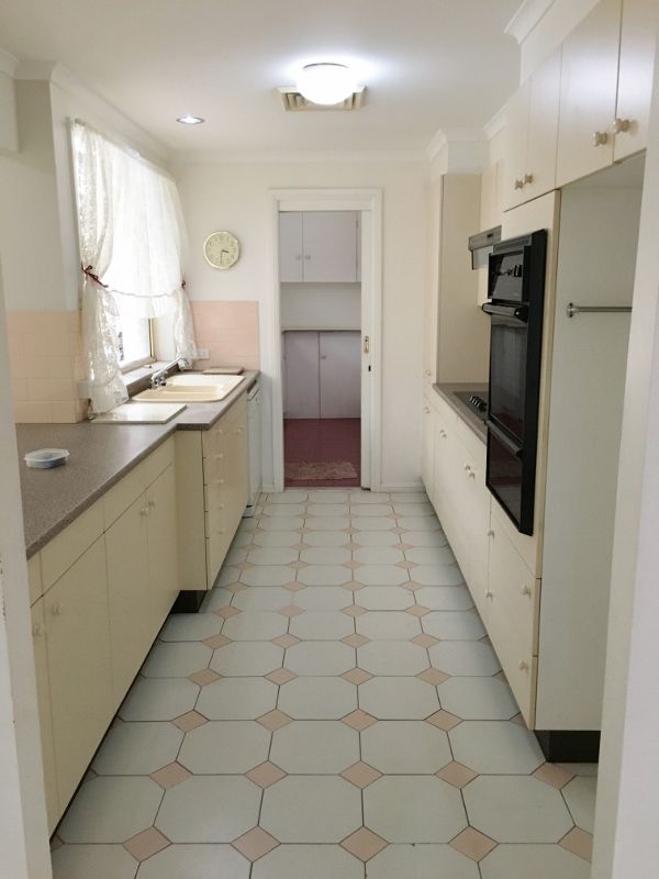 11 Derwent Drive, Lake Haven, NSW 2263