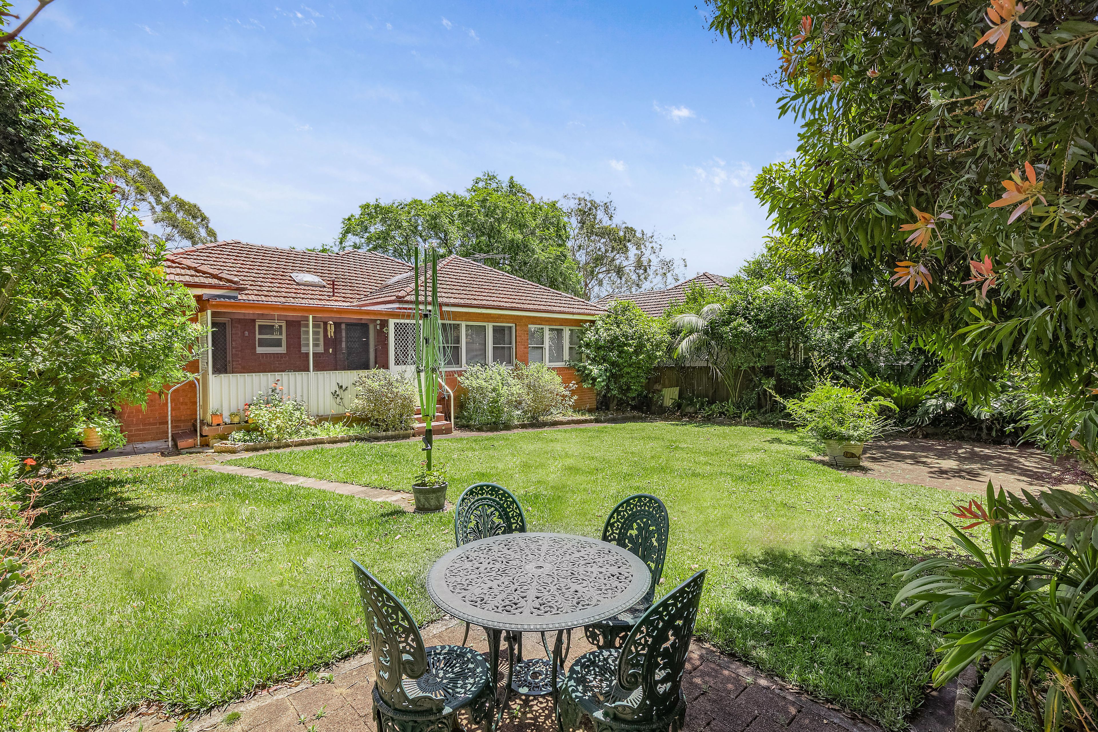 33 Fairlawn Avenue, Turramurra, NSW 2074