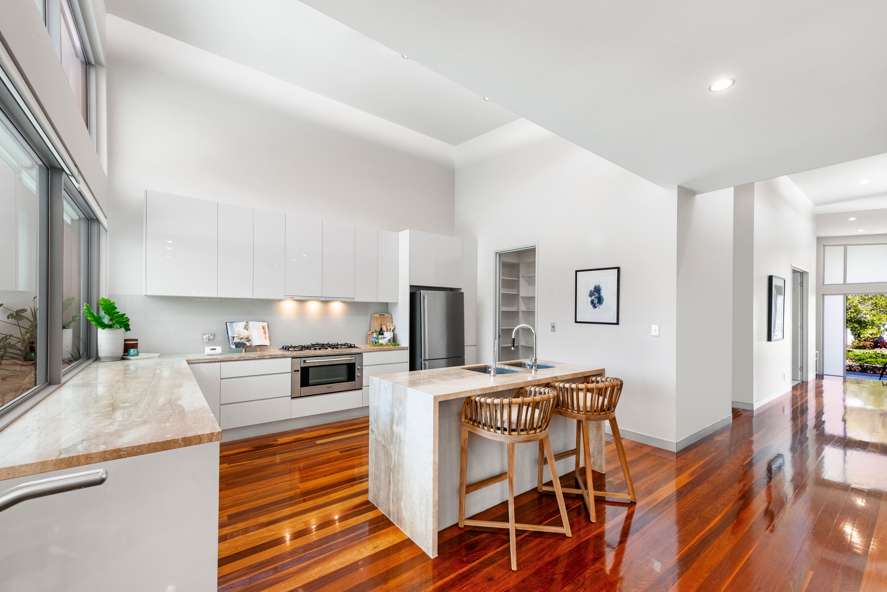 2272 Banksia Lakes Drive, Sanctuary Cove, QLD 4212