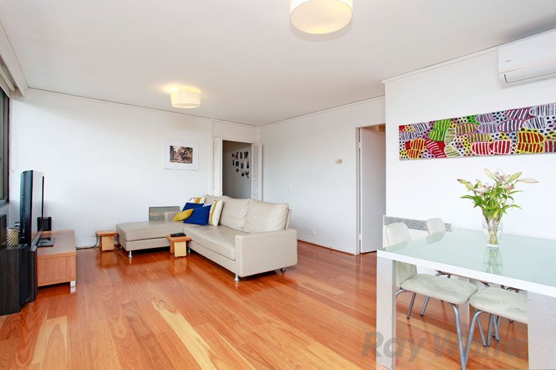 21/325 Beaconsfield Parade, St Kilda West, VIC 3182
