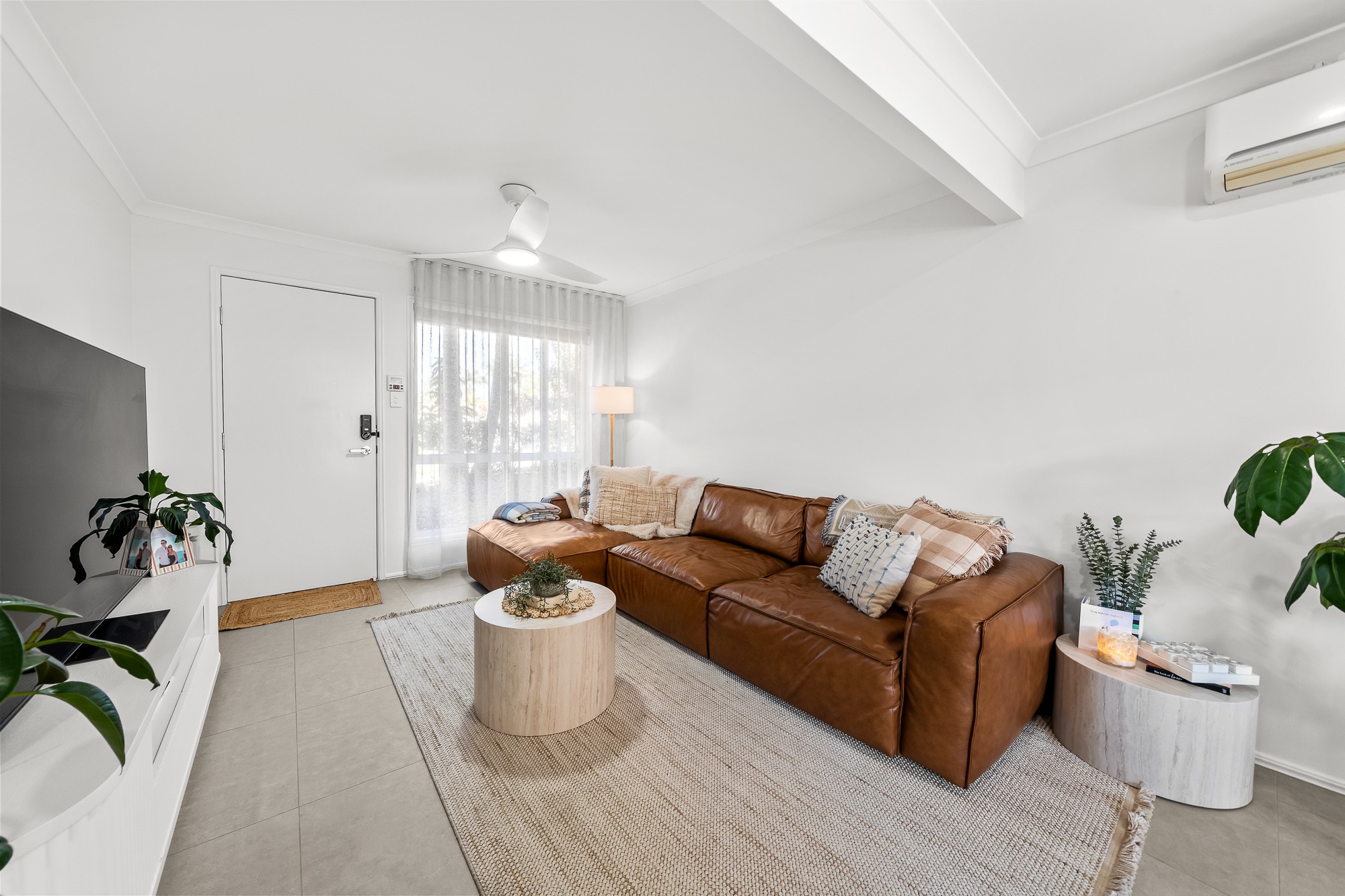 27/8 Honeysuckle Way, Calamvale, QLD 4116