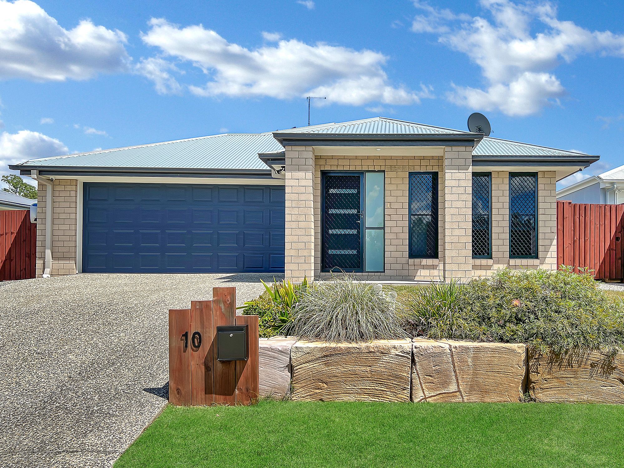 10 Mary Crescent, Rosewood, QLD 4340