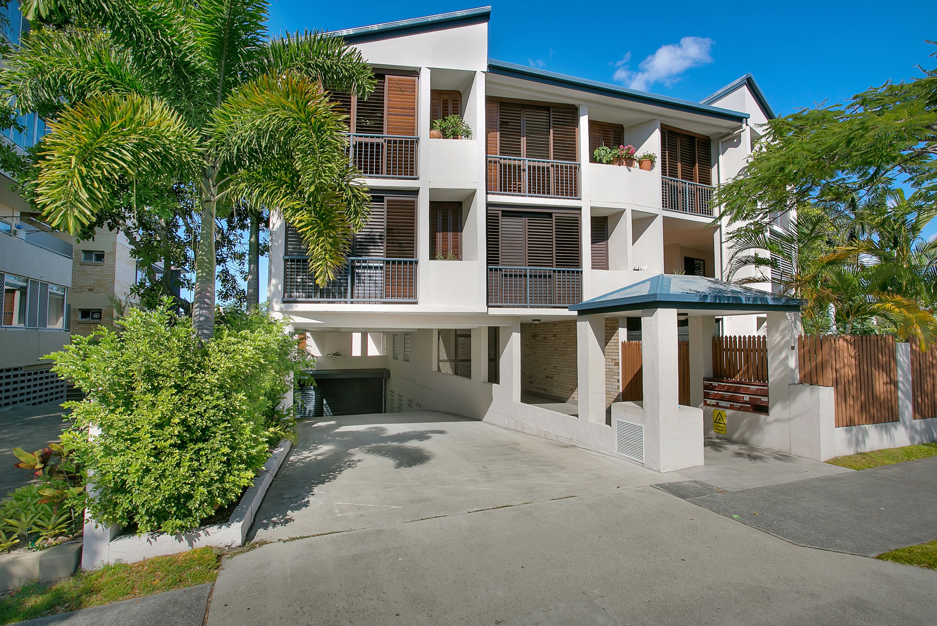 10 Oxlade Drive, New Farm QLD 4005