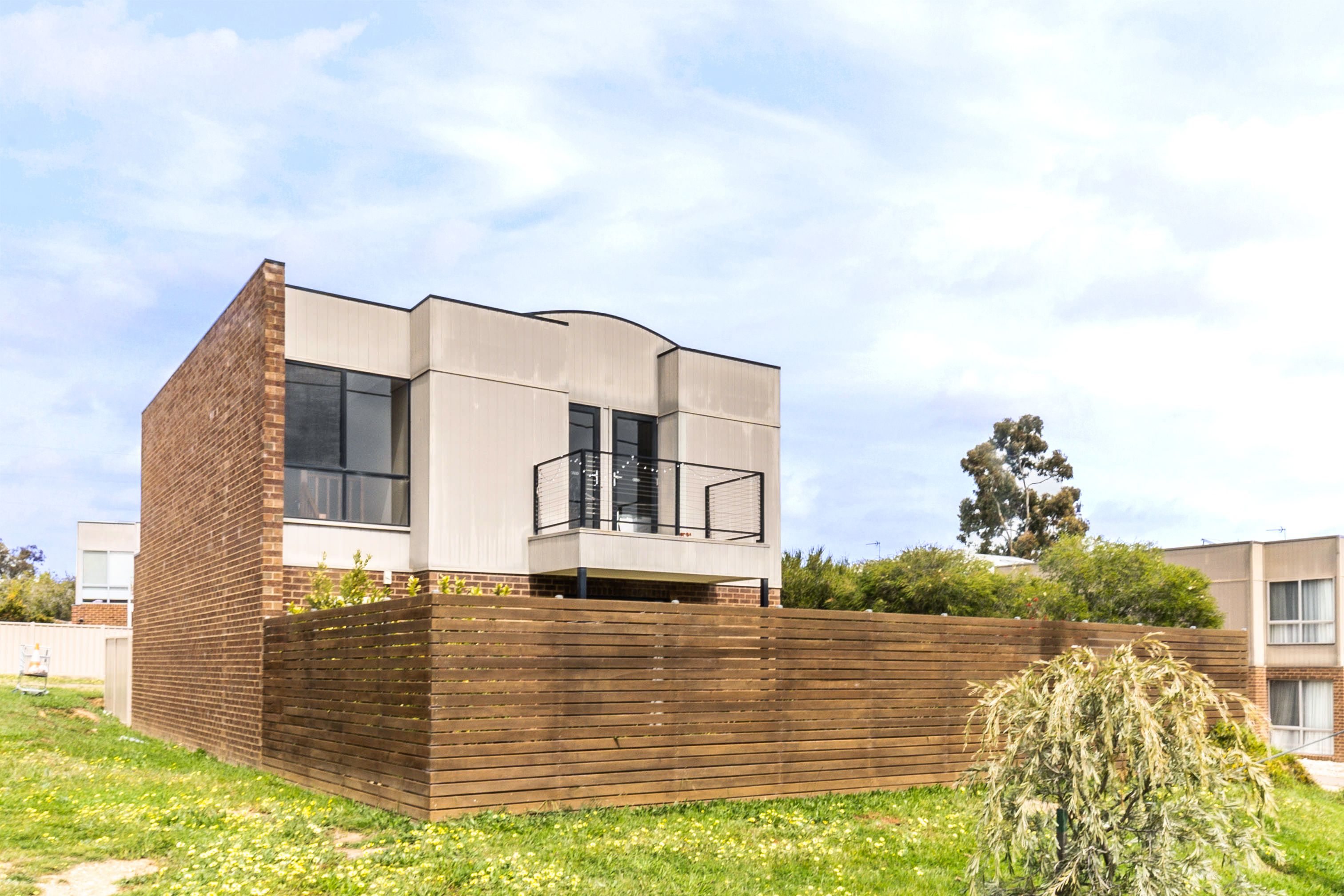 1 Lorne Terrace, Flora Hill VIC 3550