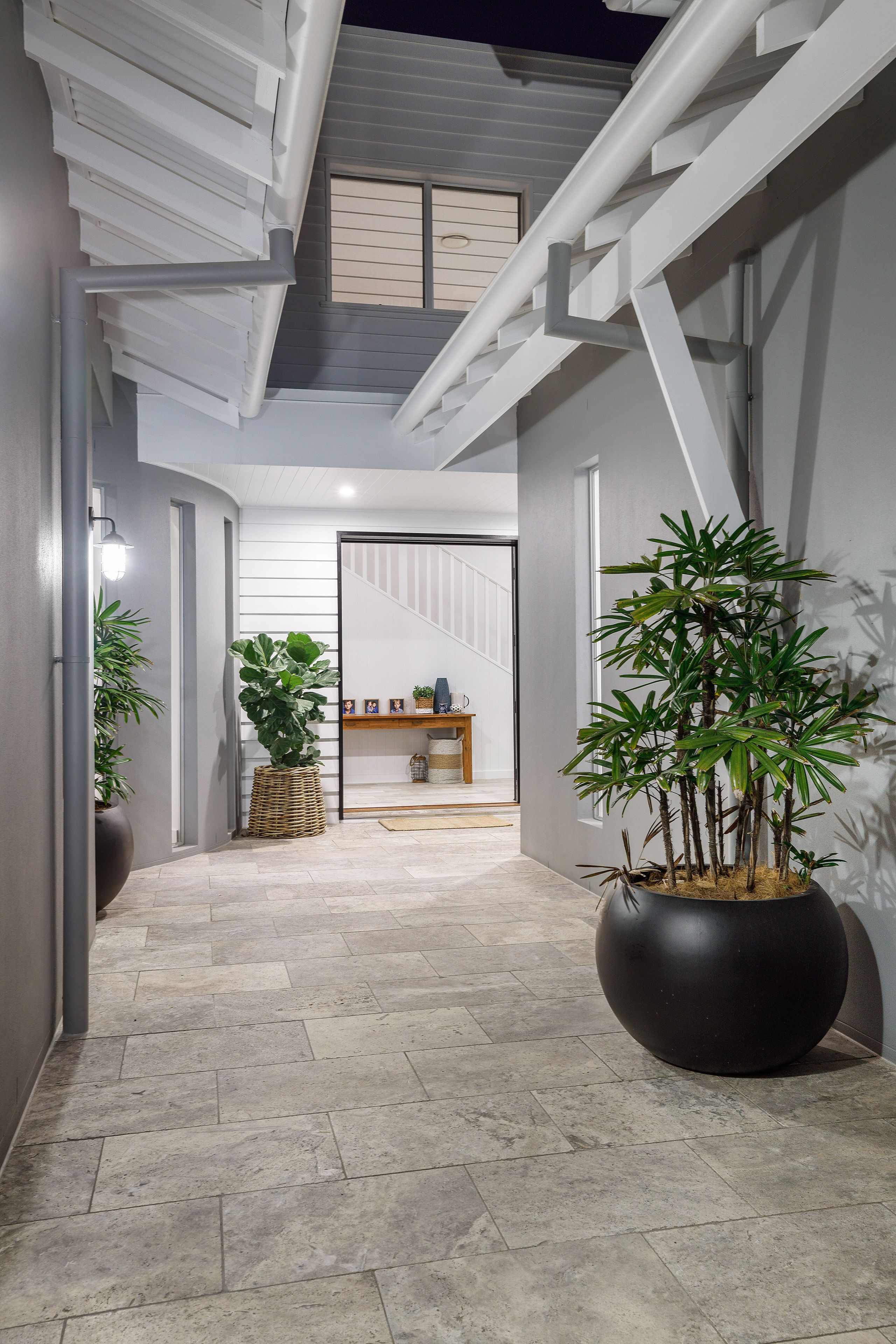 97 Sir Bruce Small Boulevard, Benowa Waters, QLD 4217