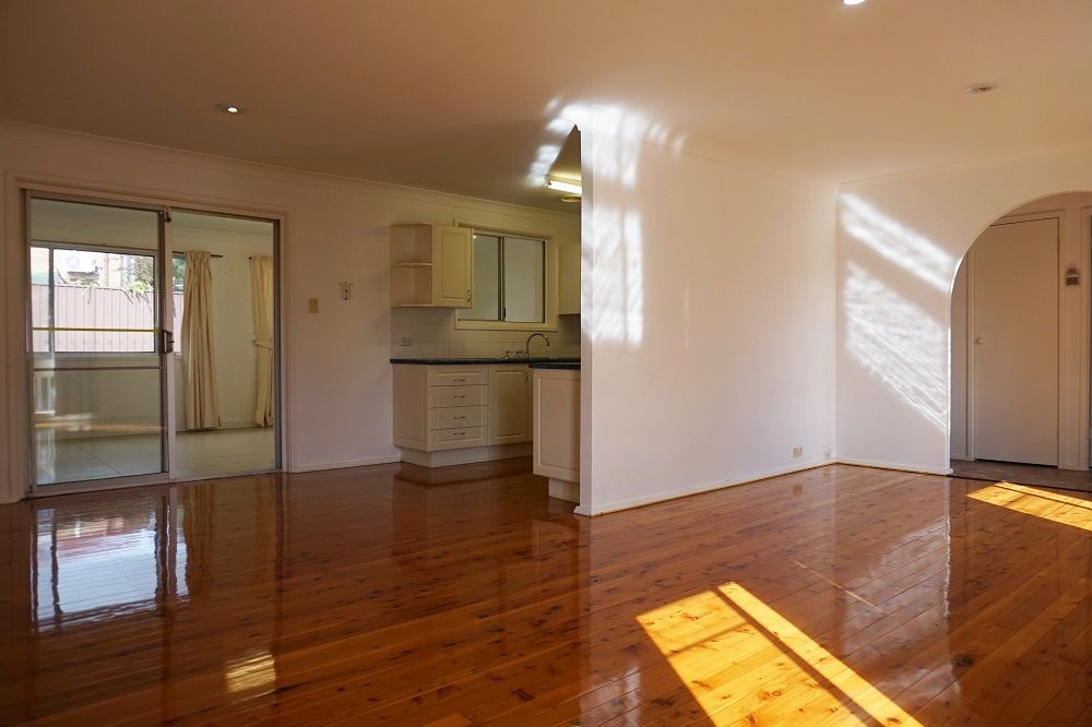 10 Maroubra Crescent, Woodbine, NSW 2560